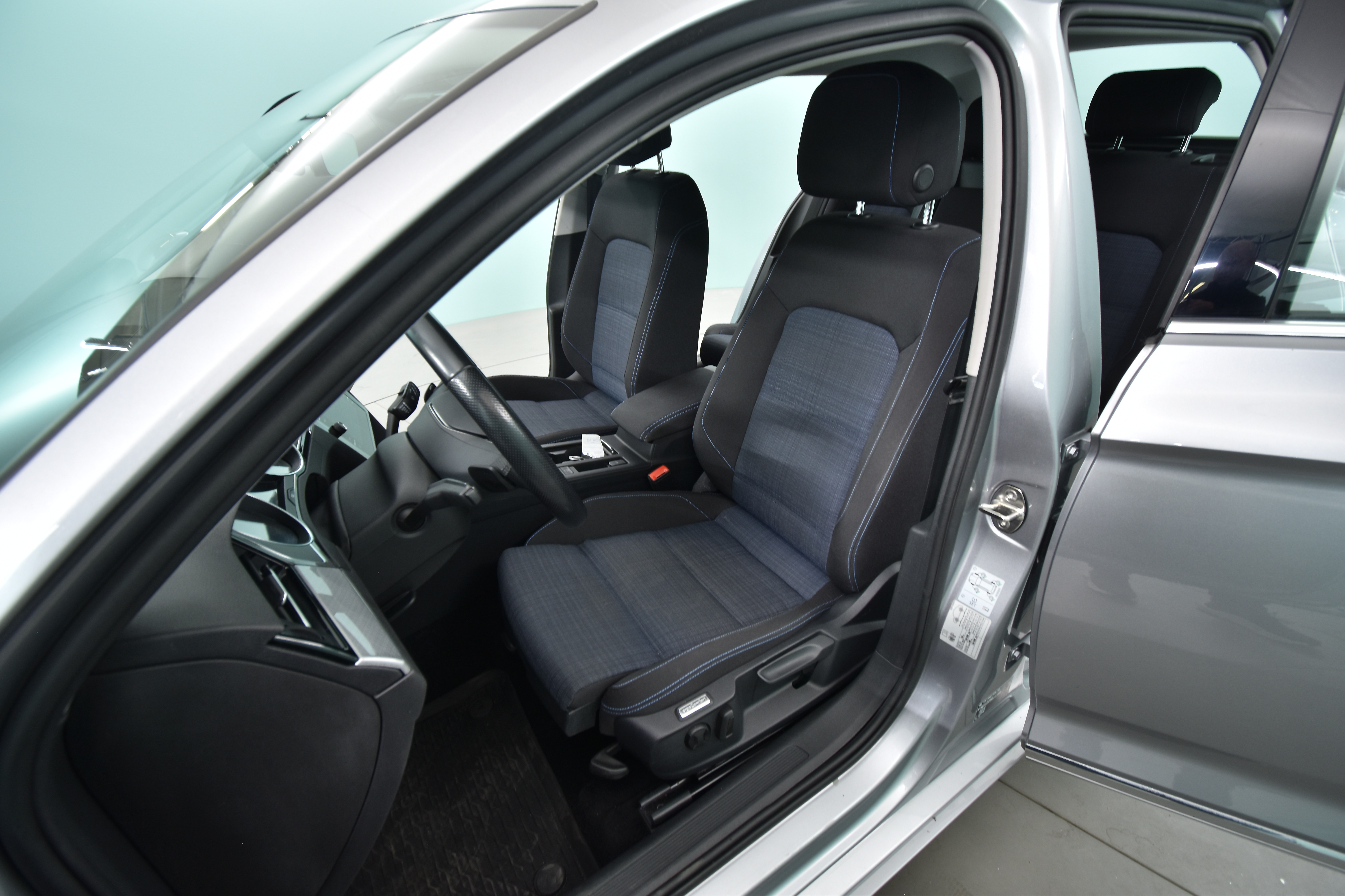 VOLKSWAGEN Passat 2021