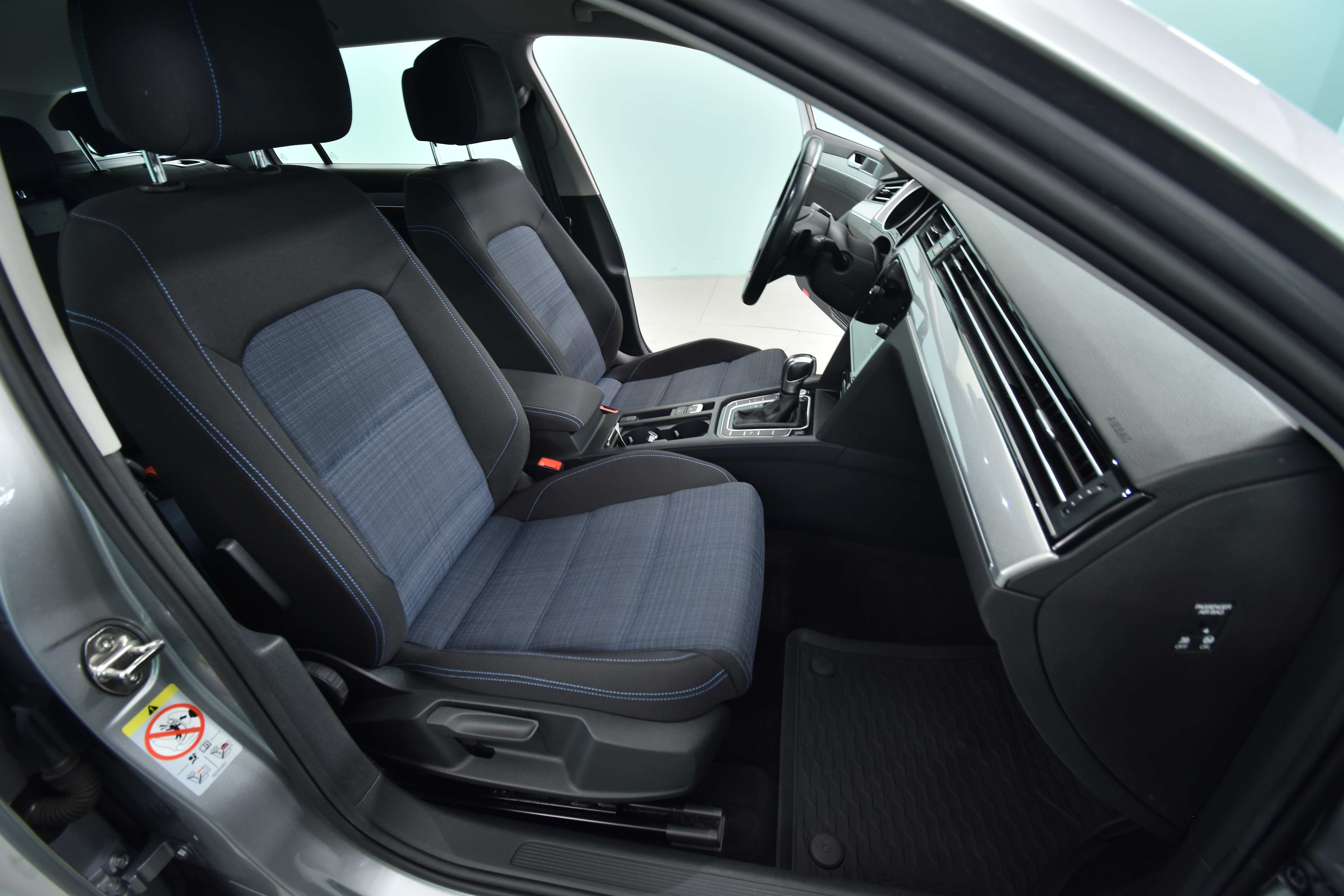VOLKSWAGEN Passat 2021