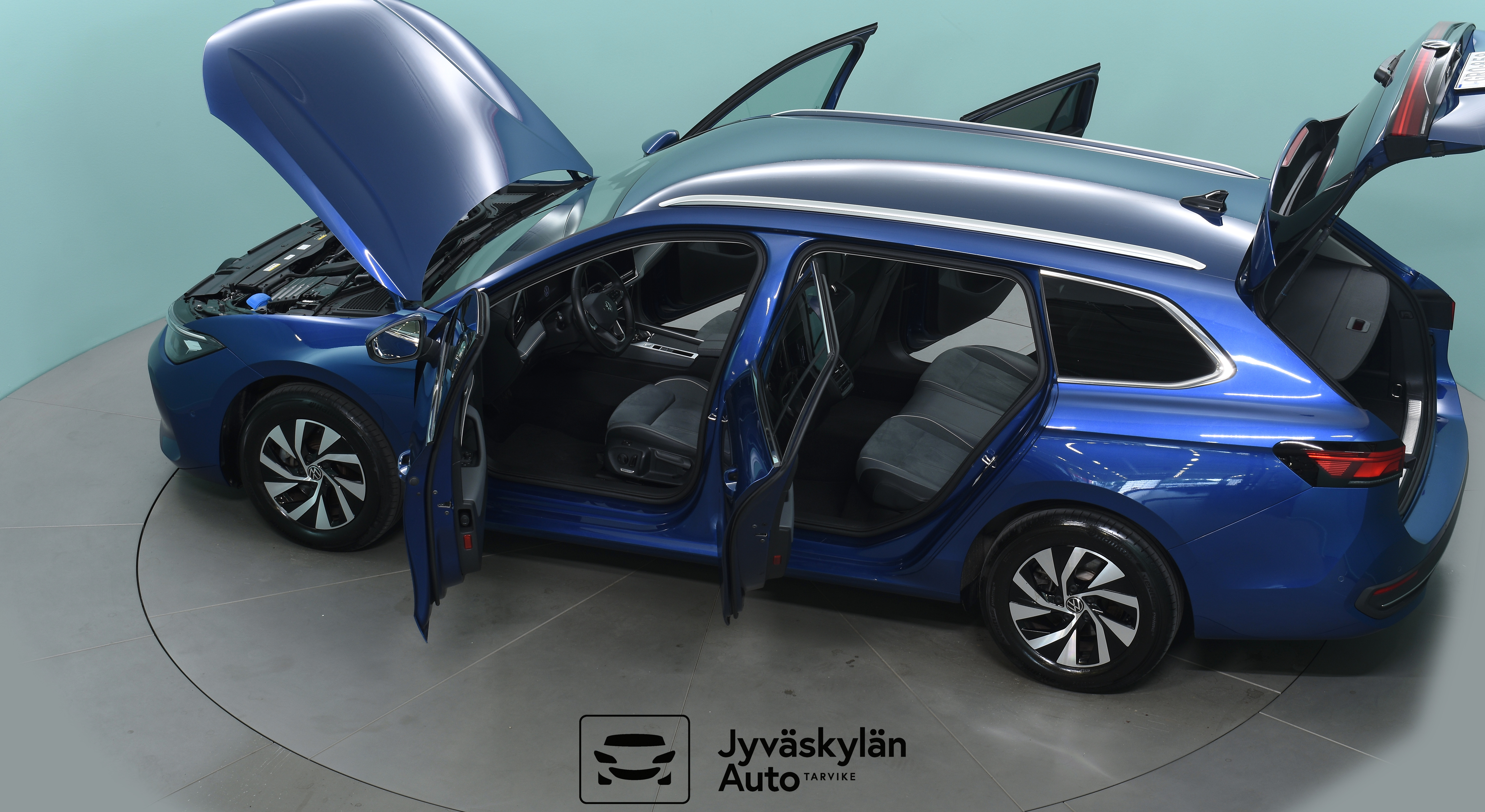 VOLKSWAGEN Passat 2024