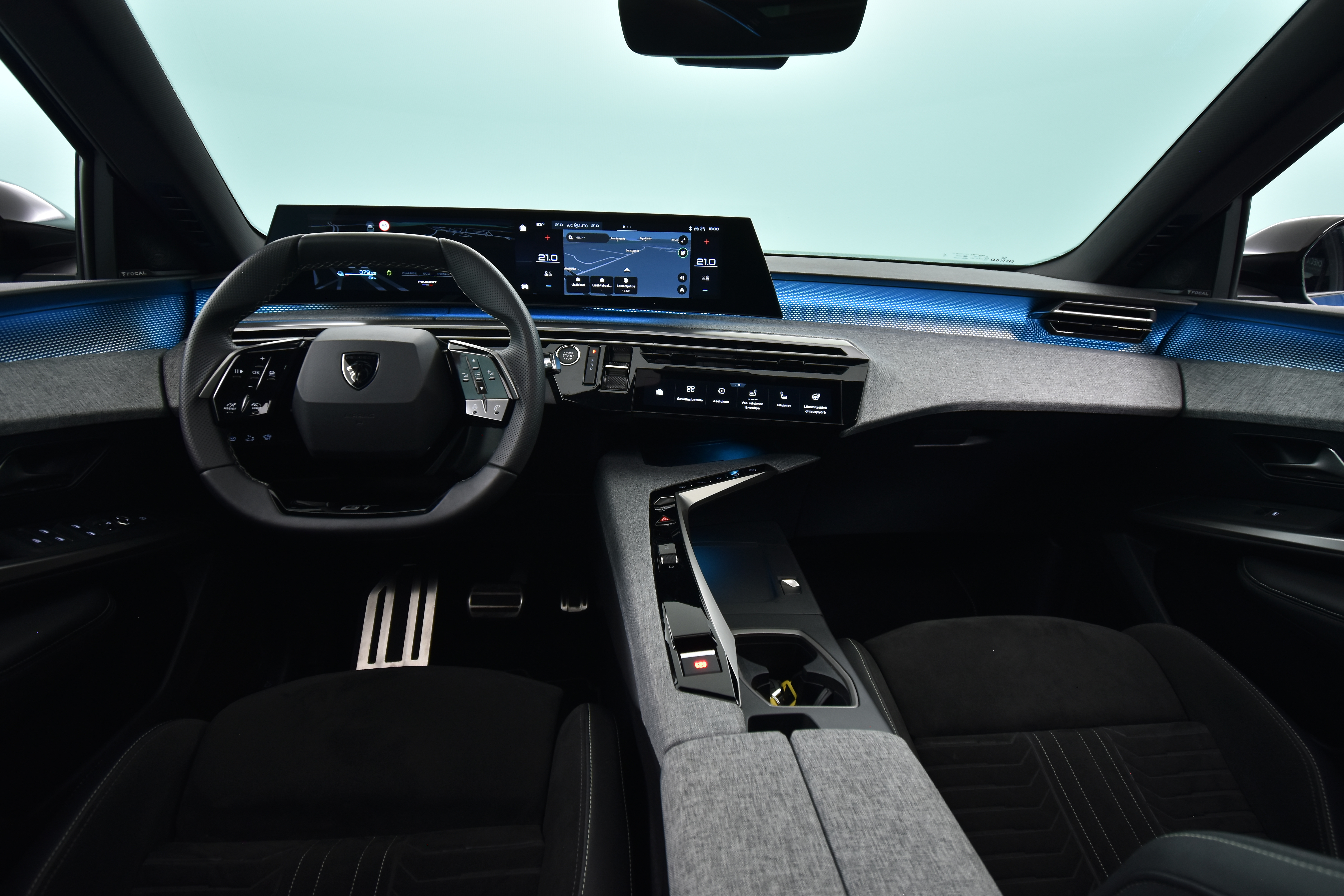 PEUGEOT E-3008 2025