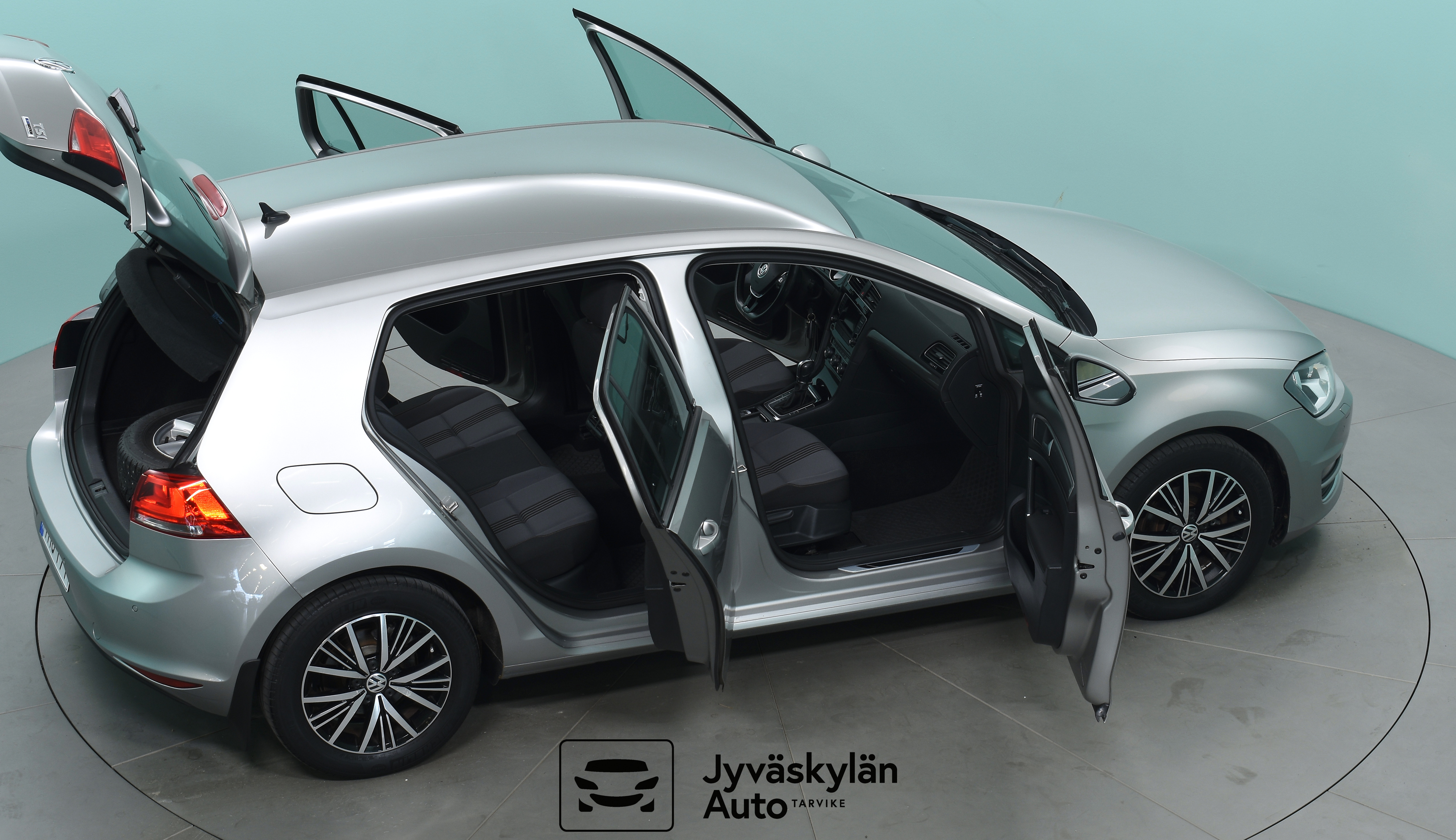 VOLKSWAGEN Golf 2016