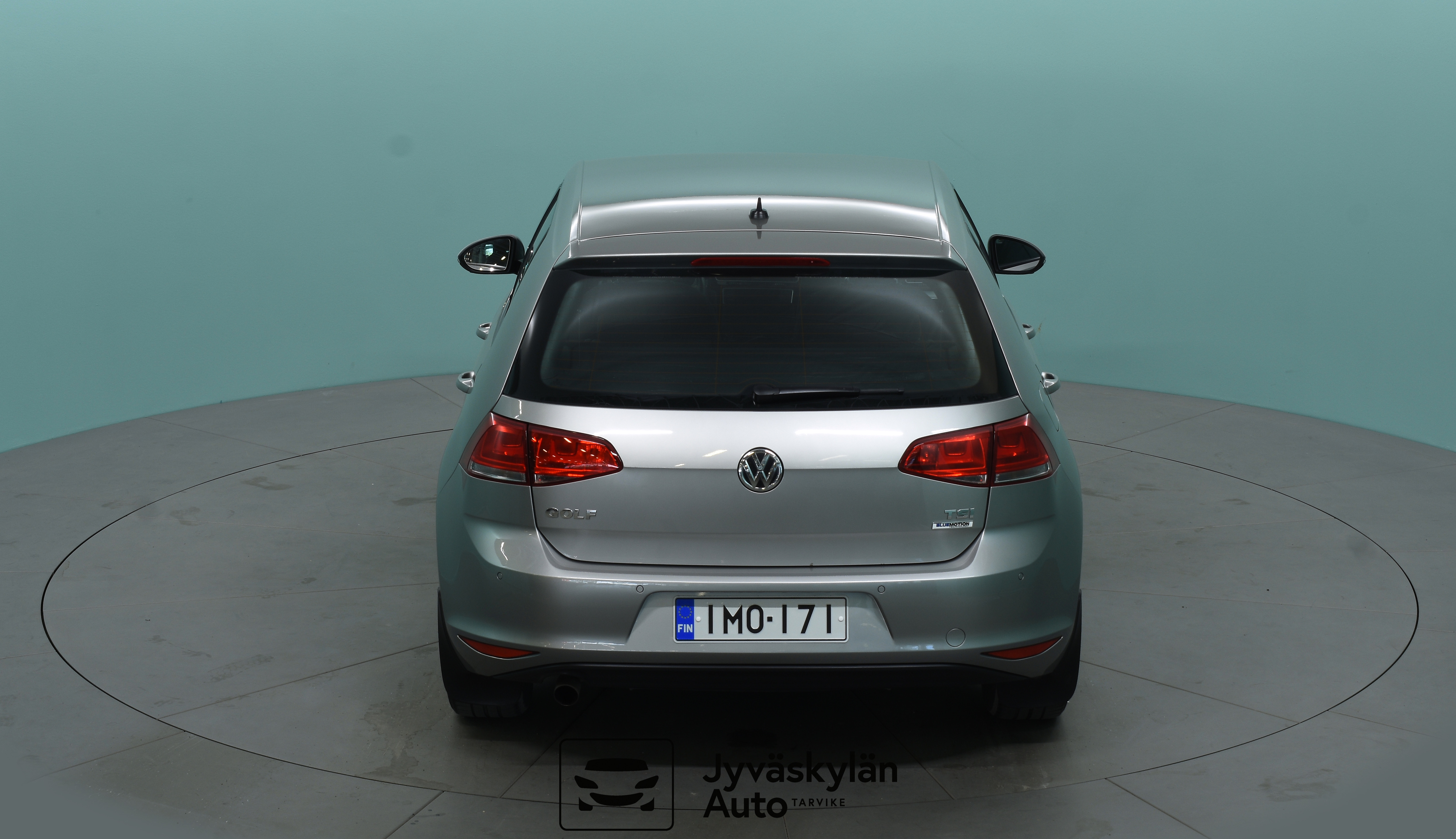 VOLKSWAGEN Golf 2016