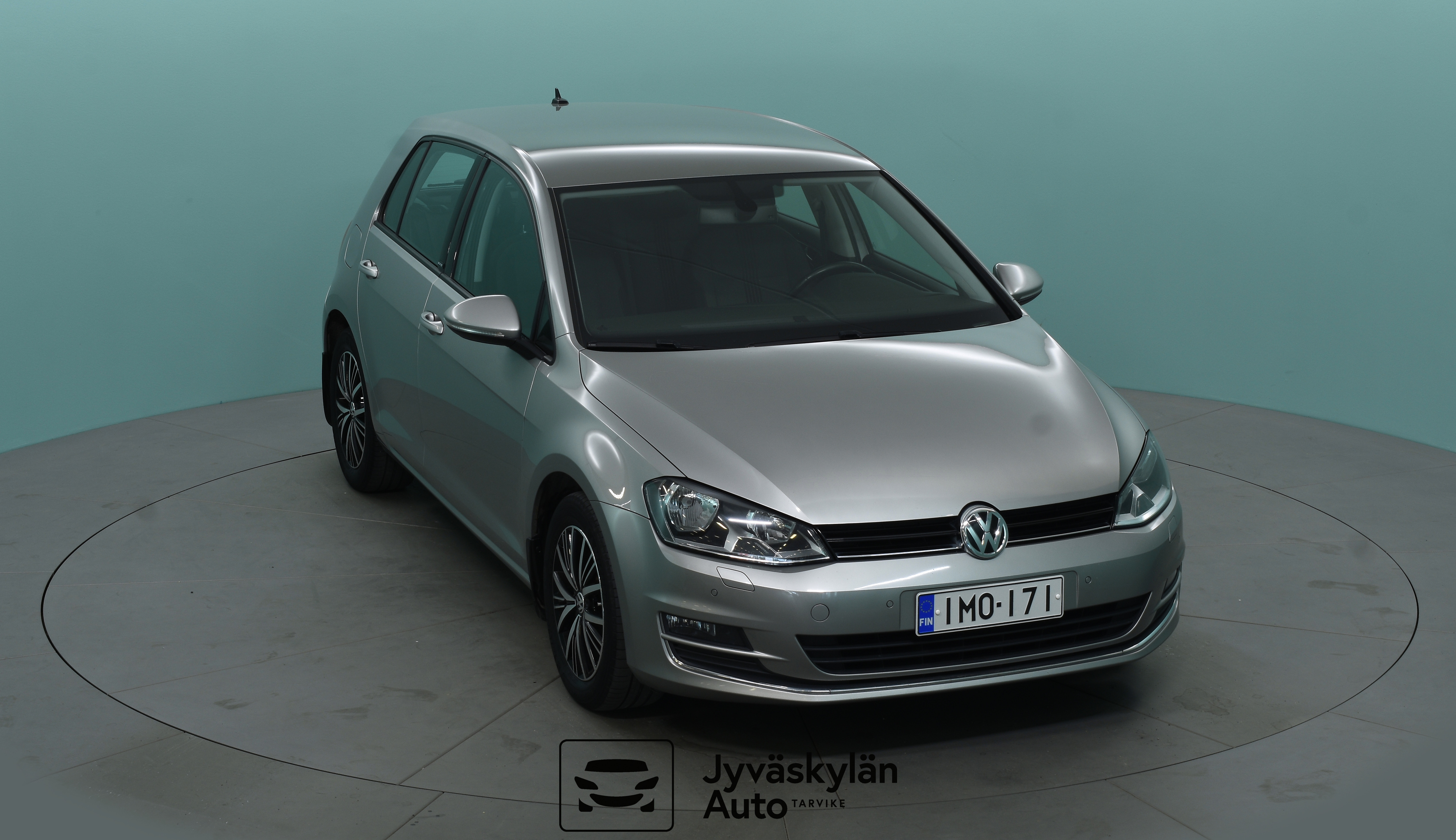 VOLKSWAGEN Golf 2016