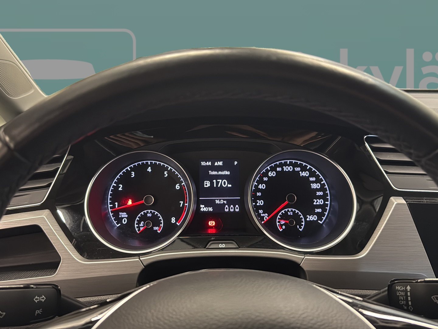 VOLKSWAGEN Touran 2018