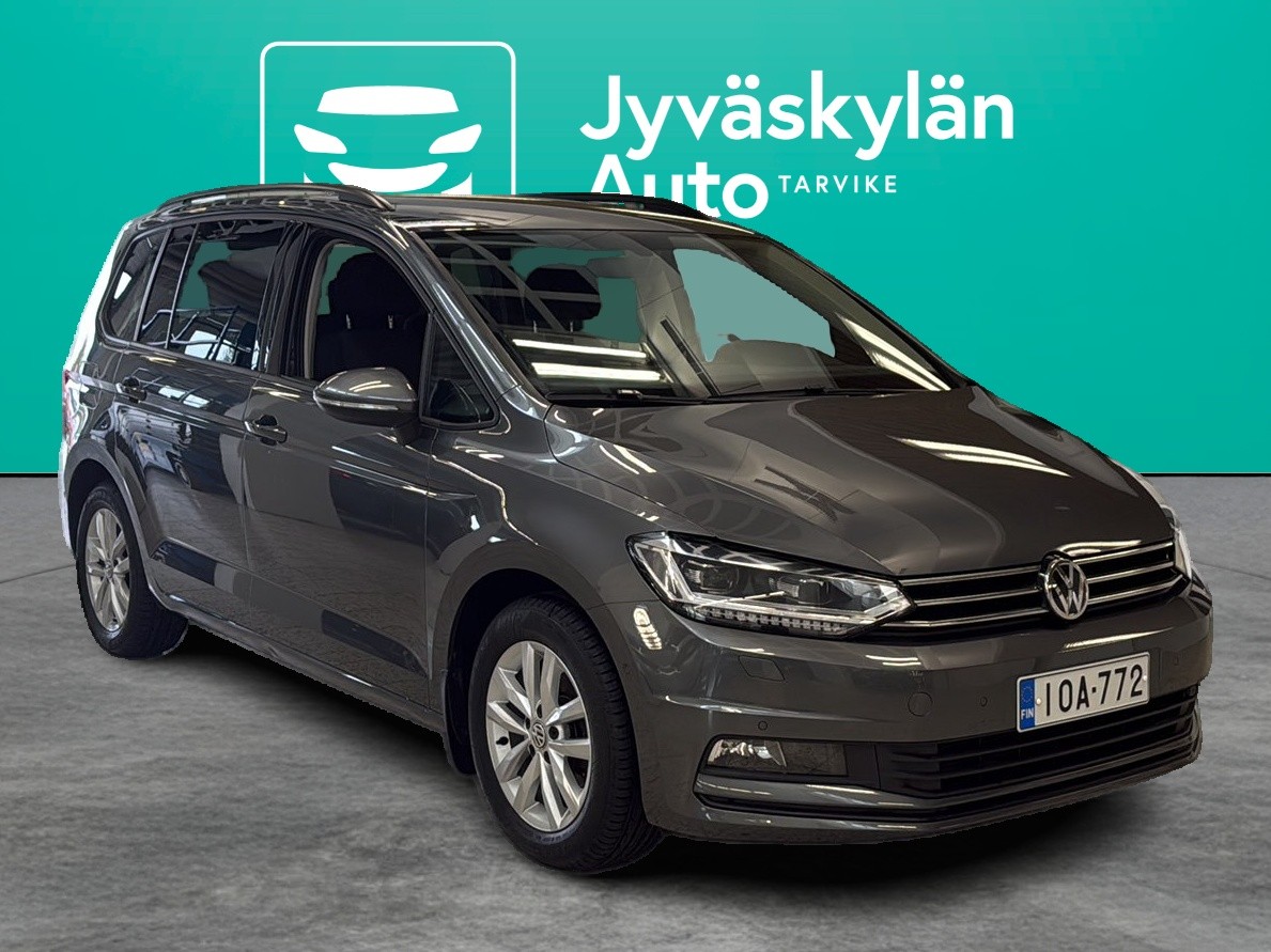 VOLKSWAGEN Touran 2018