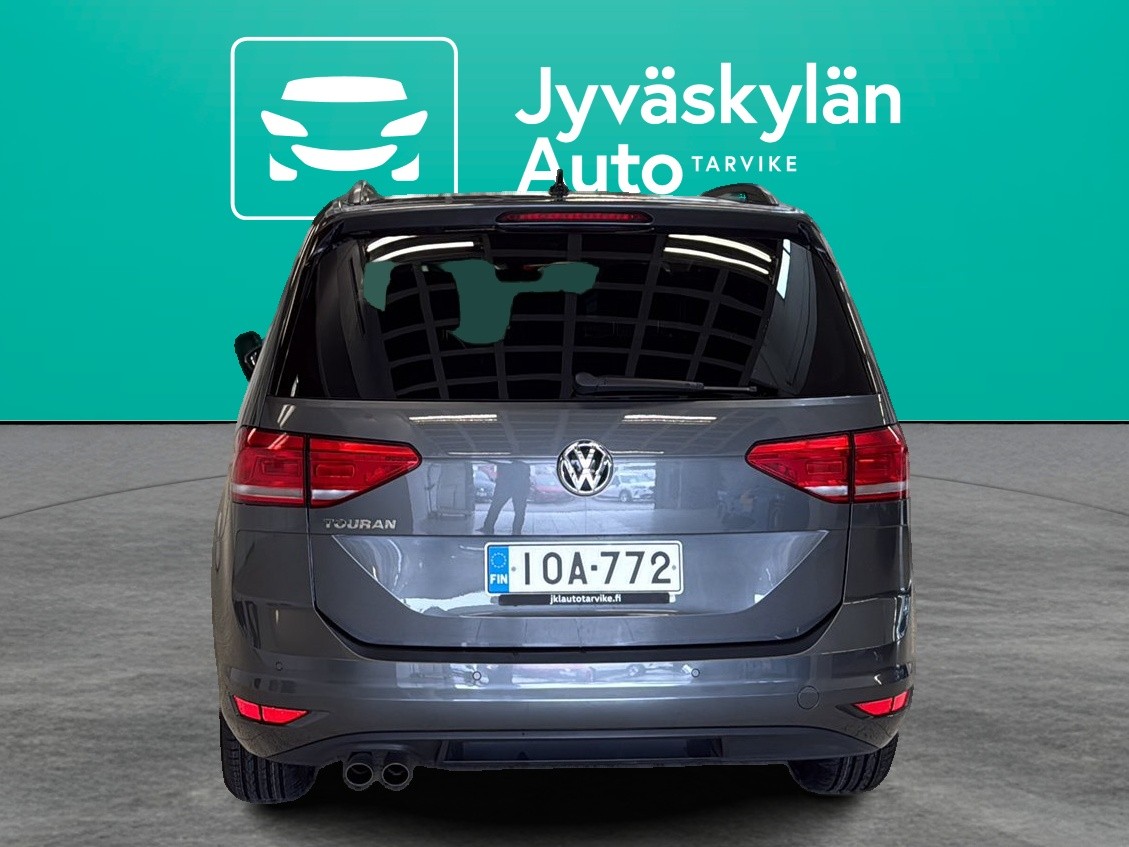 VOLKSWAGEN Touran 2018