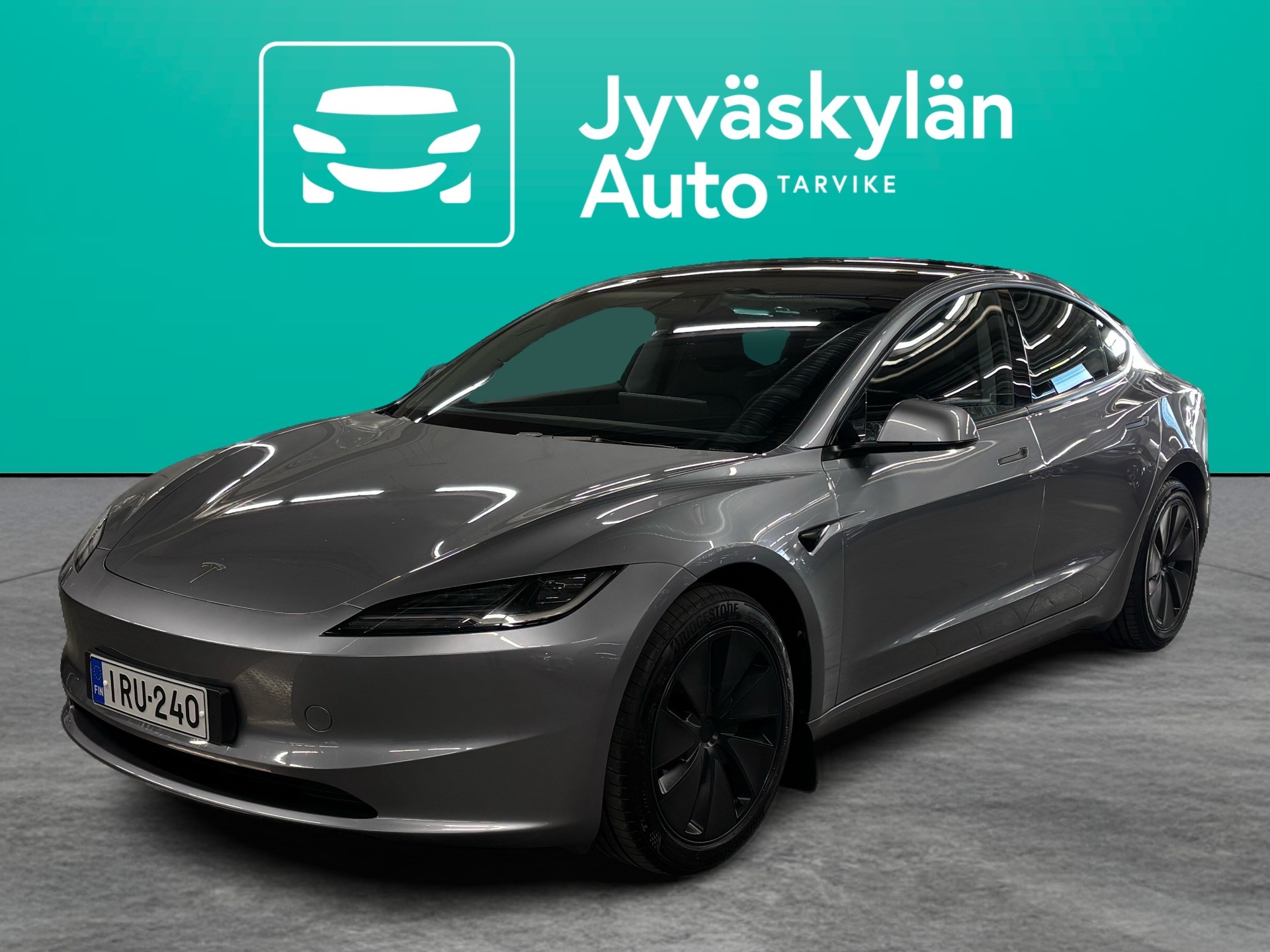 TESLA Model 3 2024