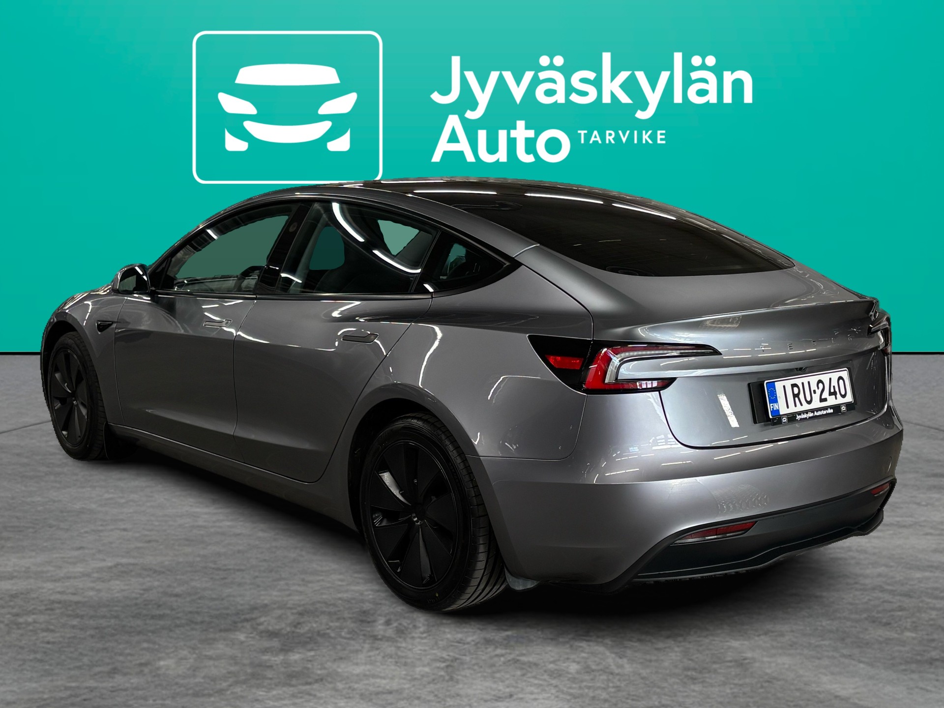 TESLA Model 3 2024