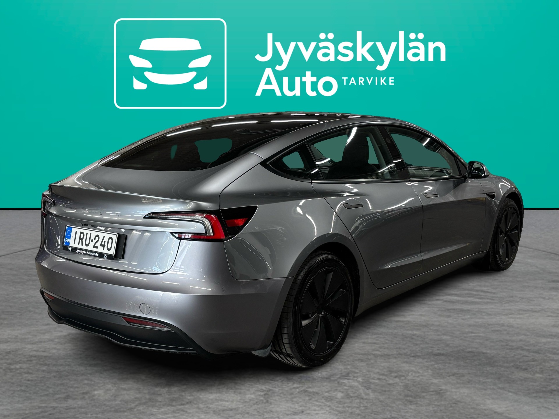 TESLA Model 3 2024