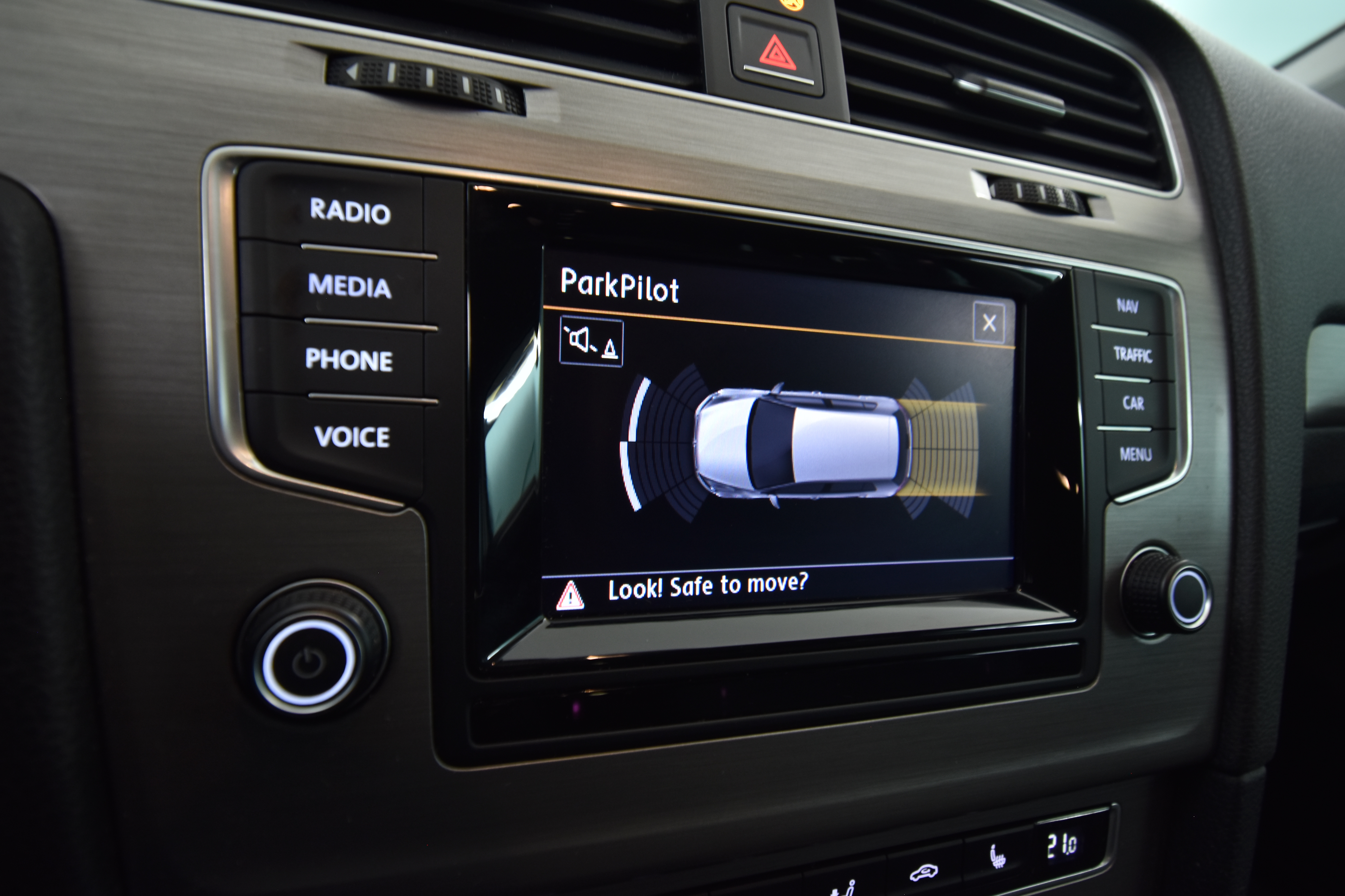 VOLKSWAGEN Golf 2015