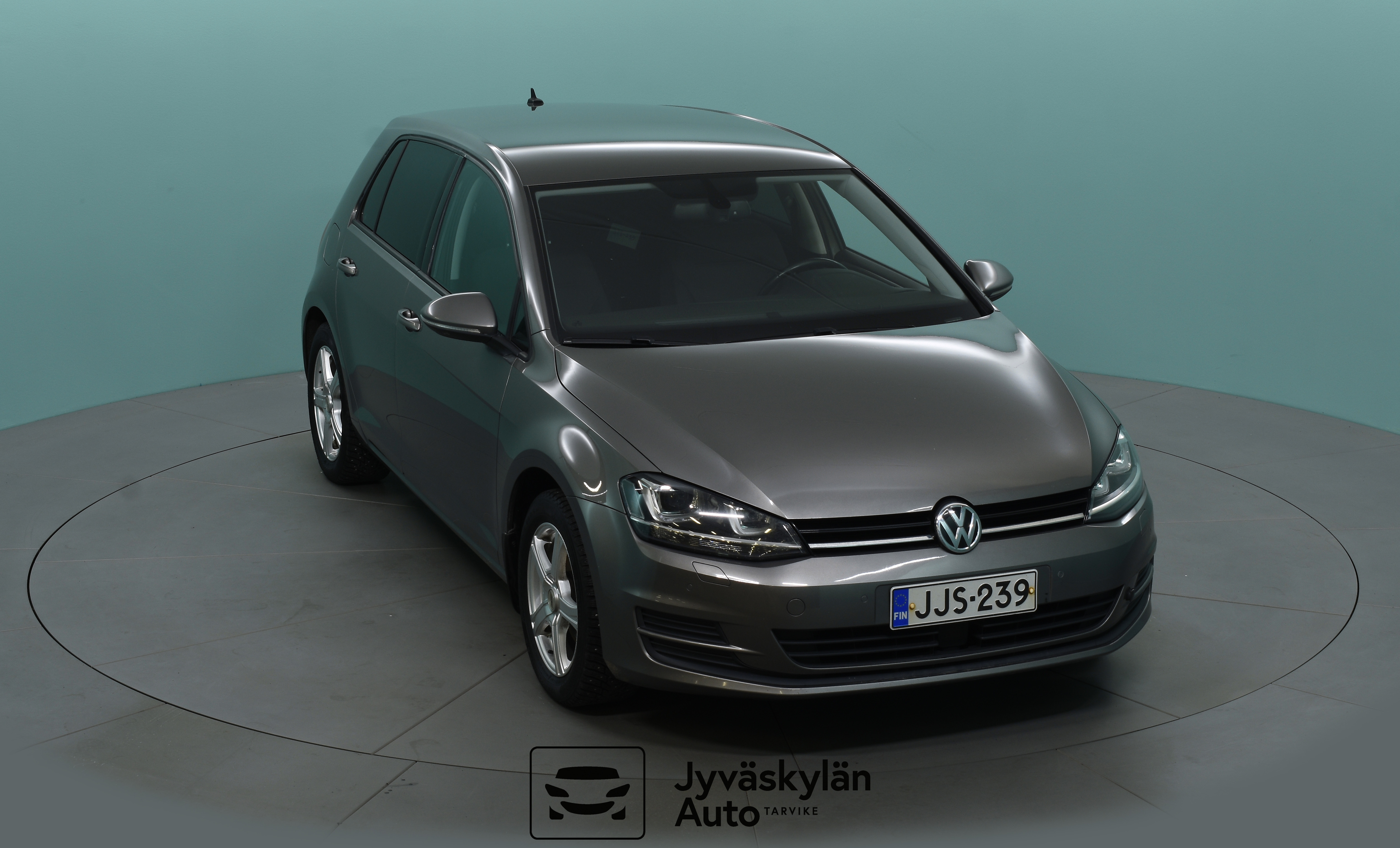 VOLKSWAGEN Golf 2015