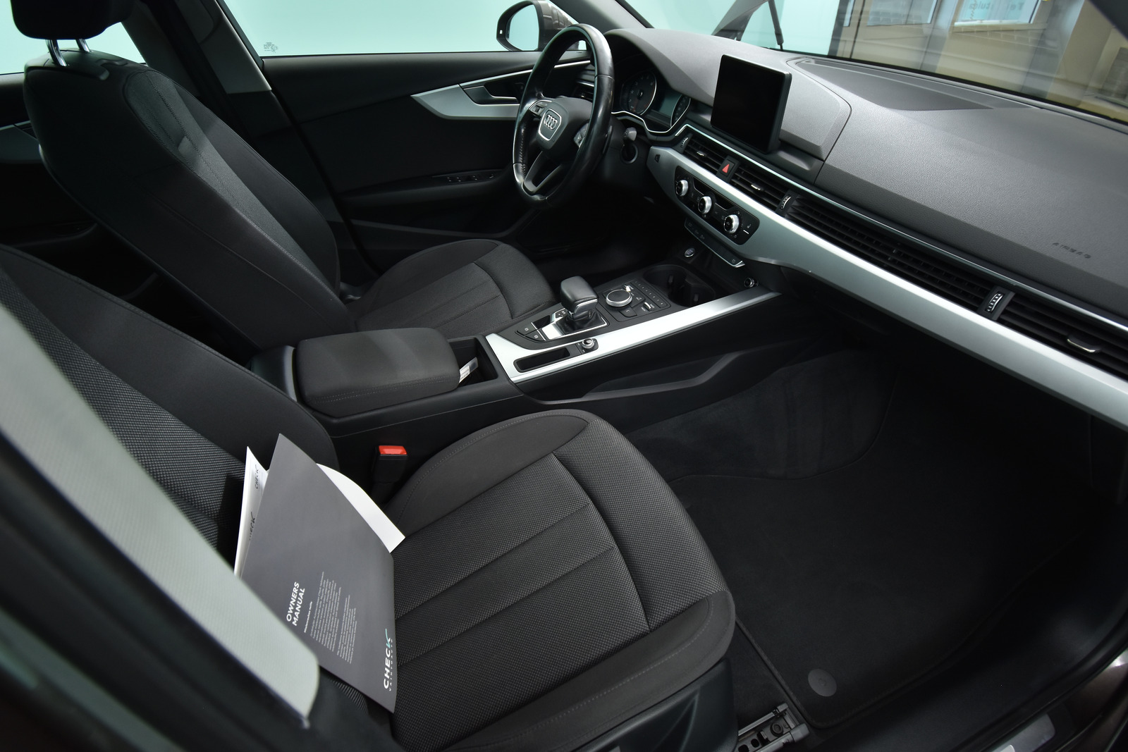 AUDI A4 2017