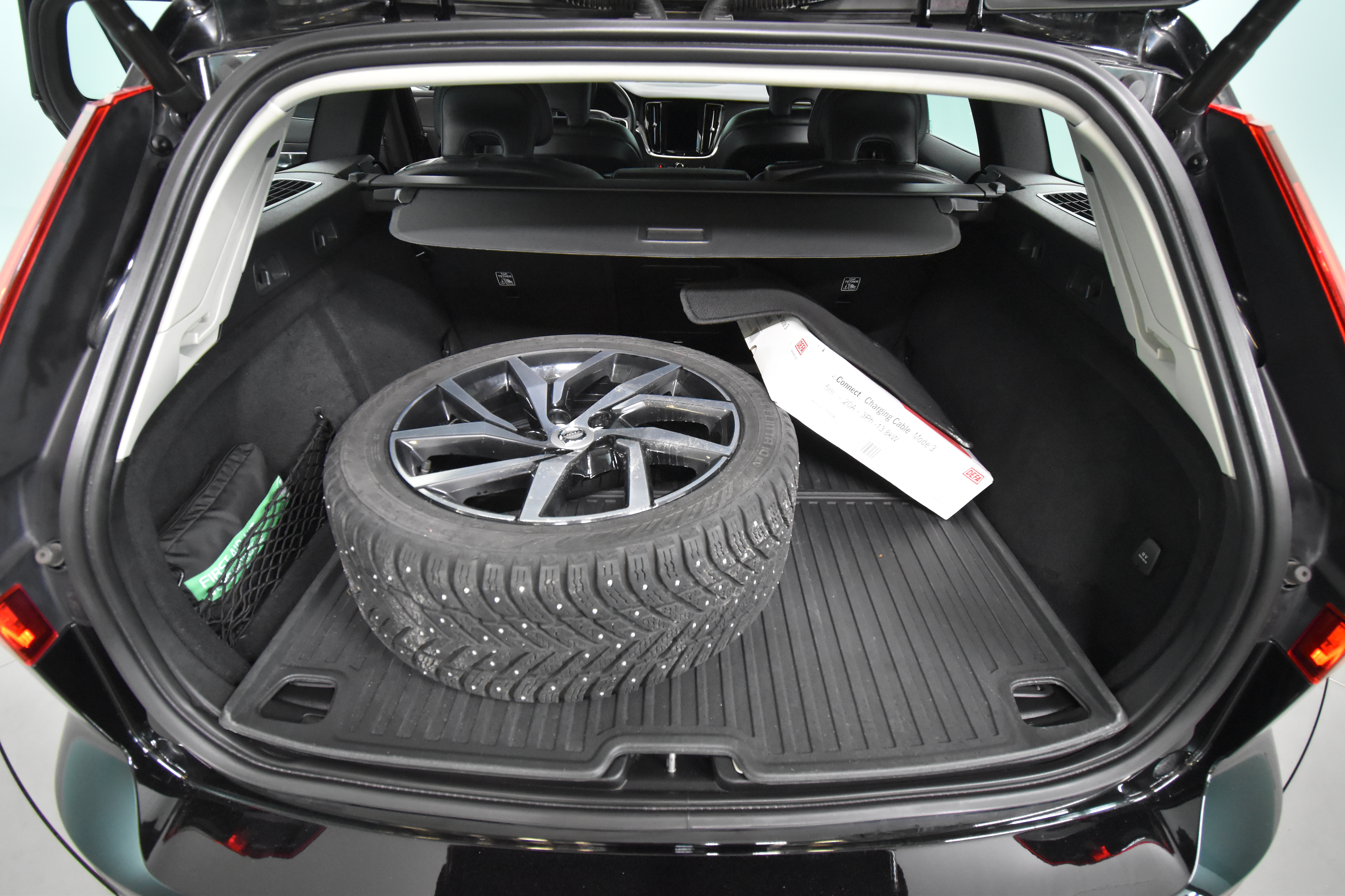 VOLVO V60 2022