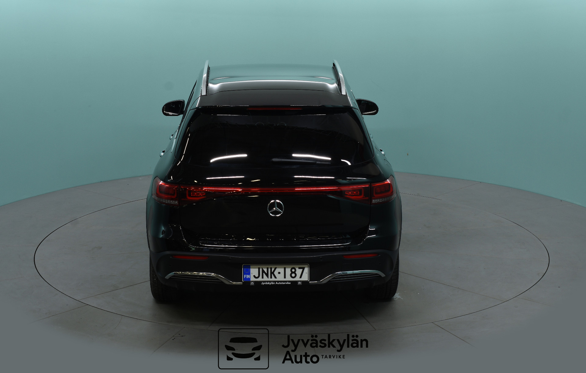 MERCEDES-BENZ EQB 2022