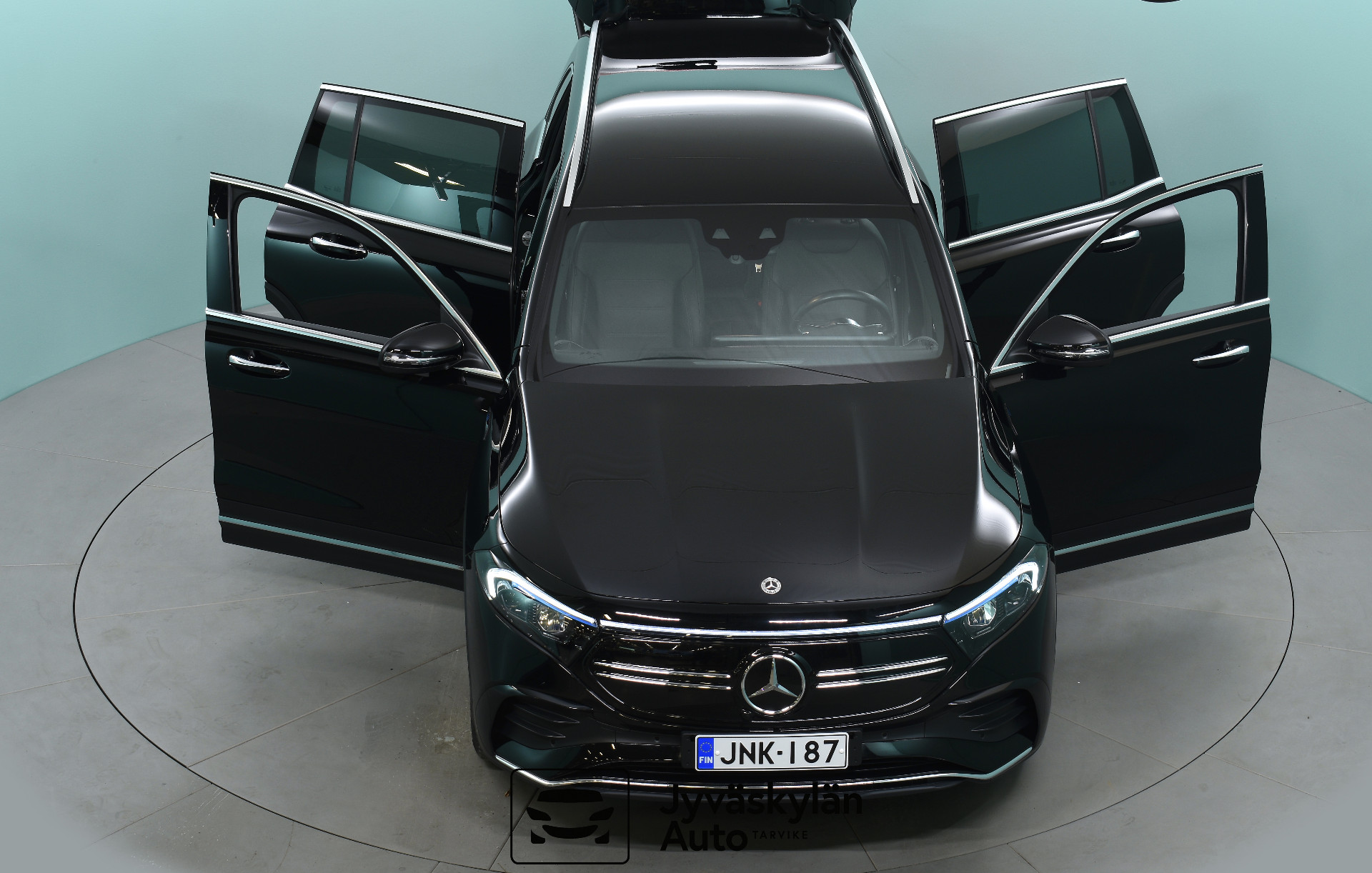 MERCEDES-BENZ EQB 2022