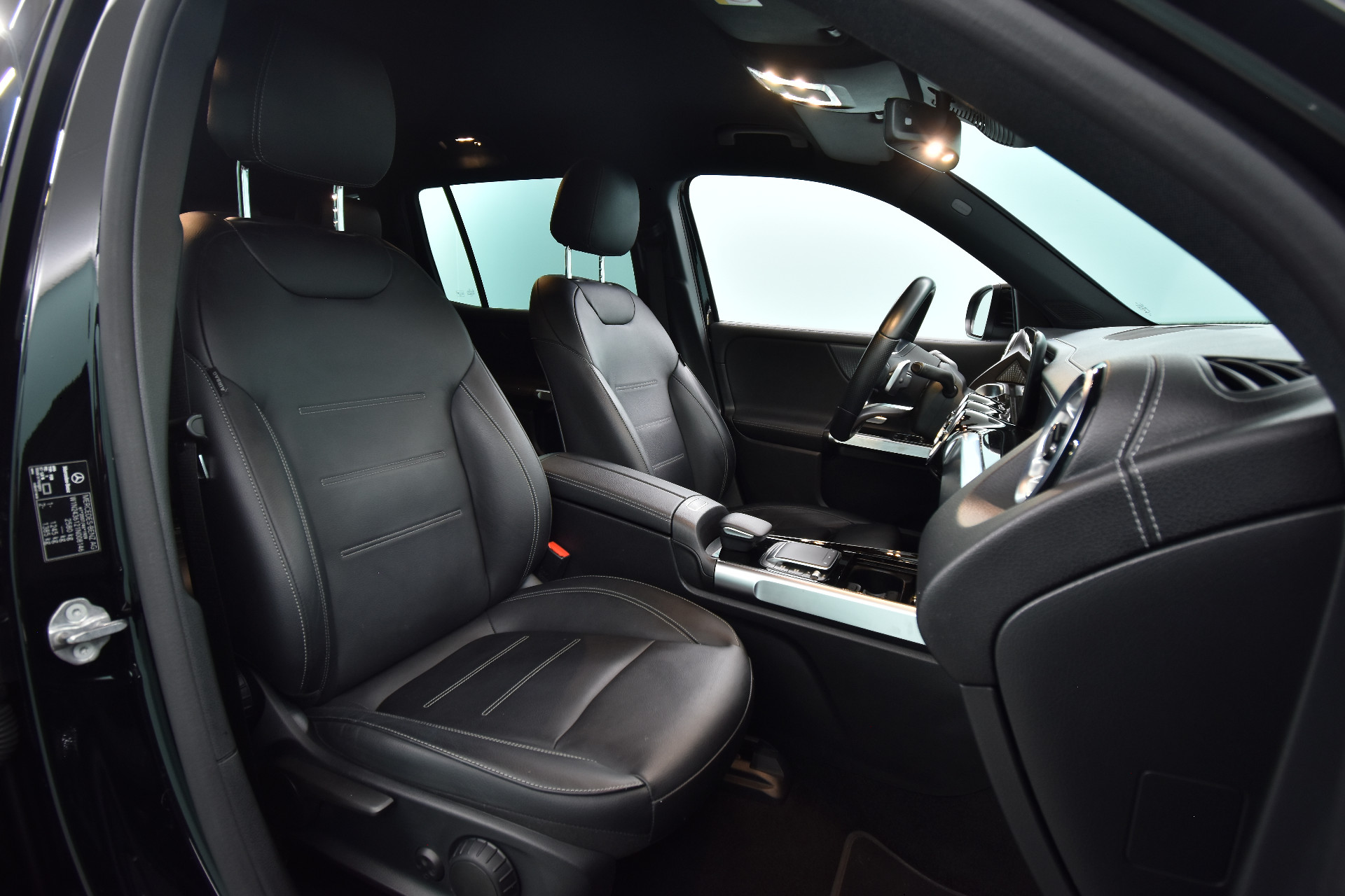 MERCEDES-BENZ EQB 2022