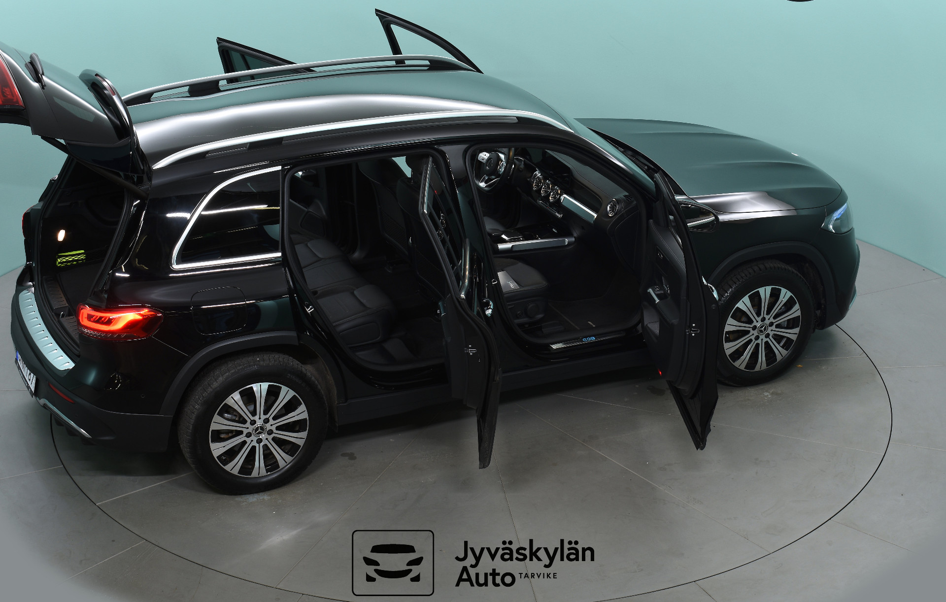 MERCEDES-BENZ EQB 2022