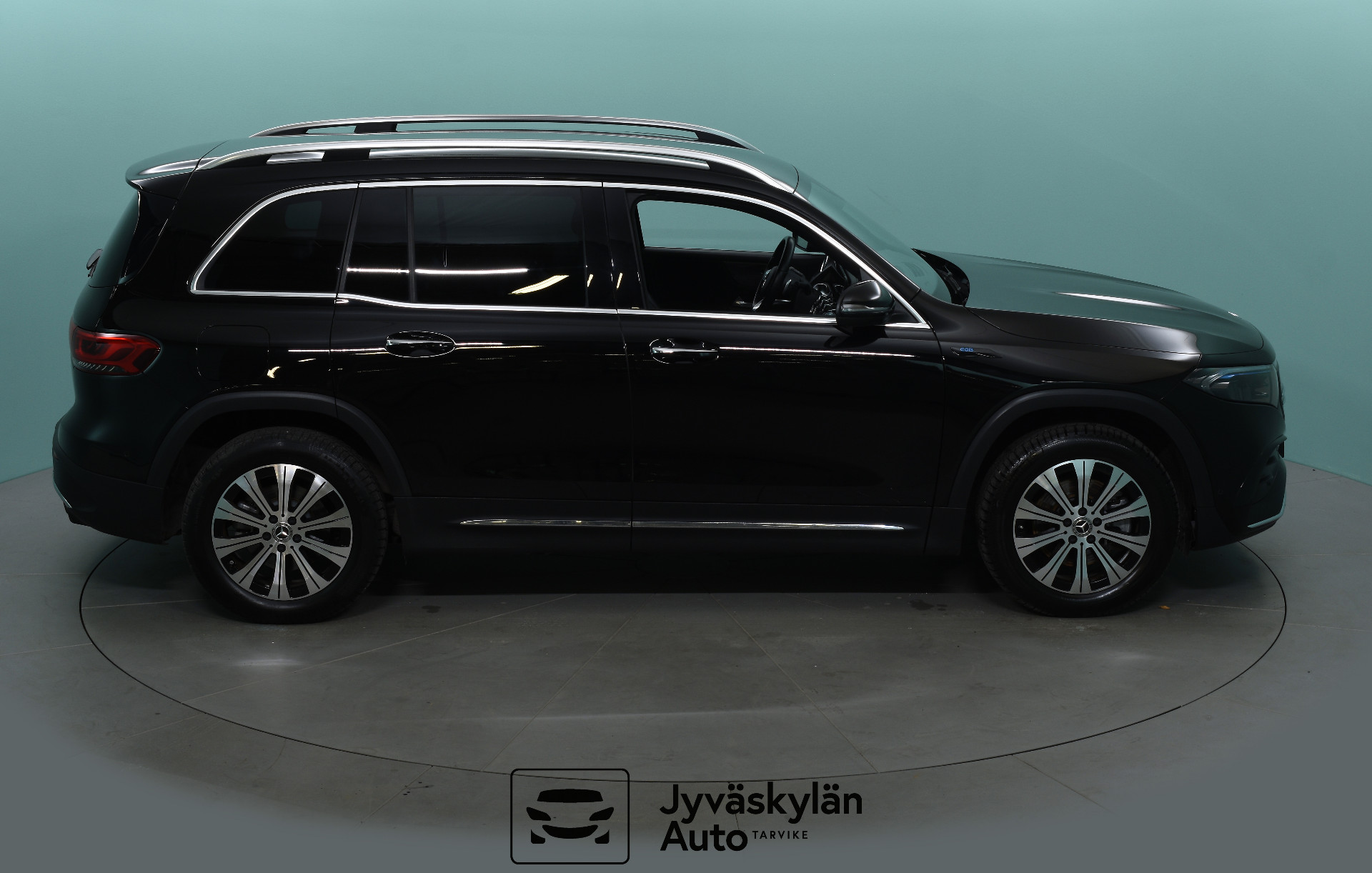 MERCEDES-BENZ EQB 2022