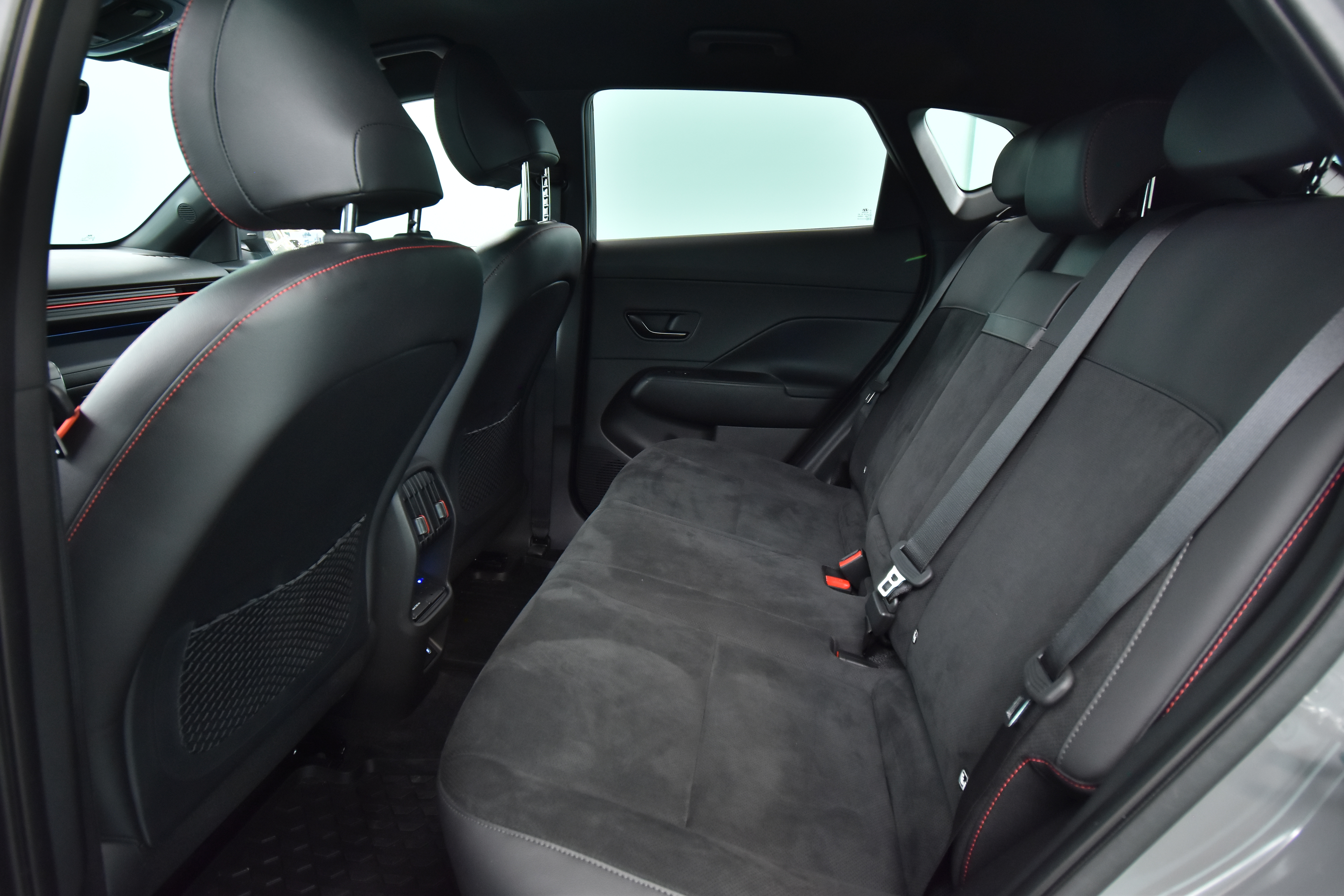 HYUNDAI KONA Electric 2025