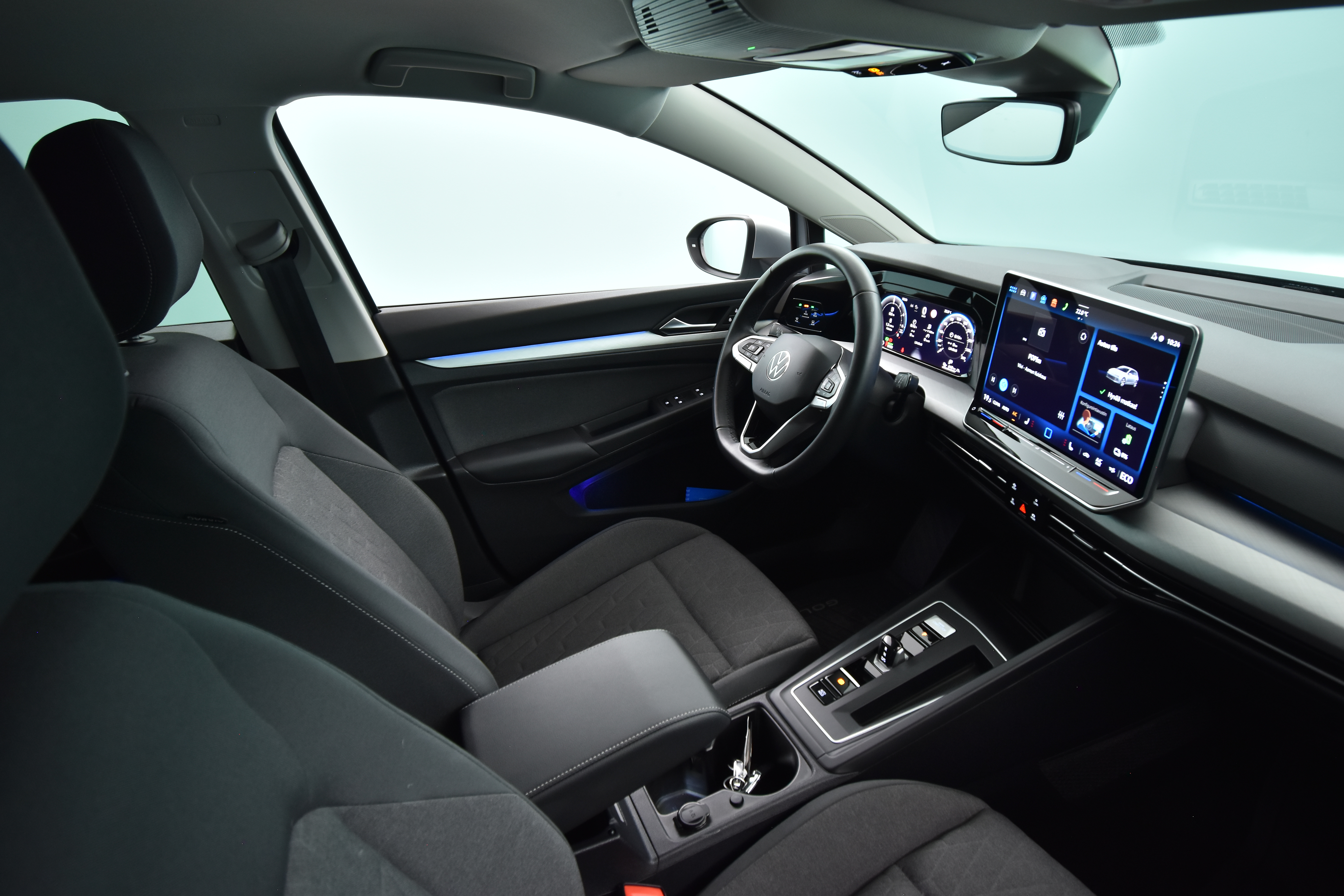 VOLKSWAGEN Golf 2025