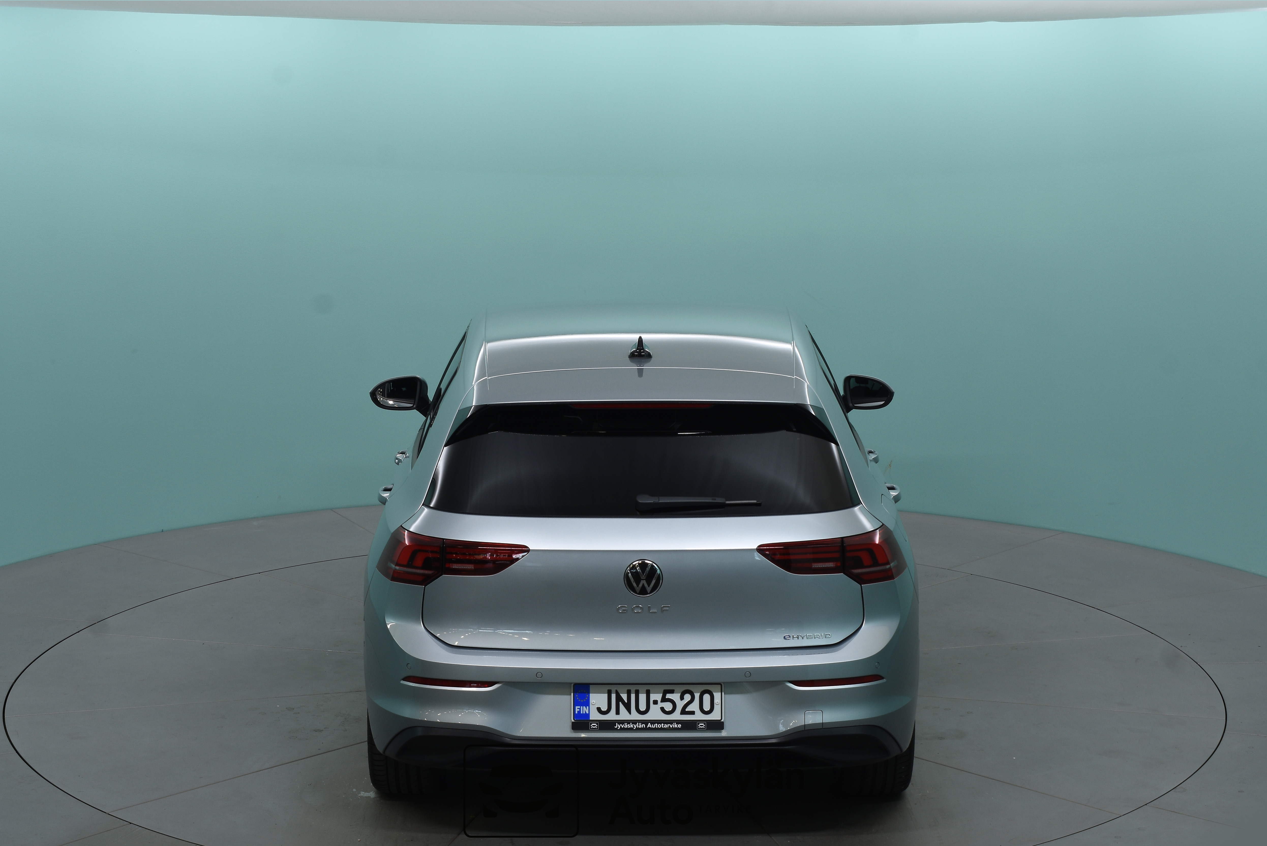 VOLKSWAGEN Golf 2025
