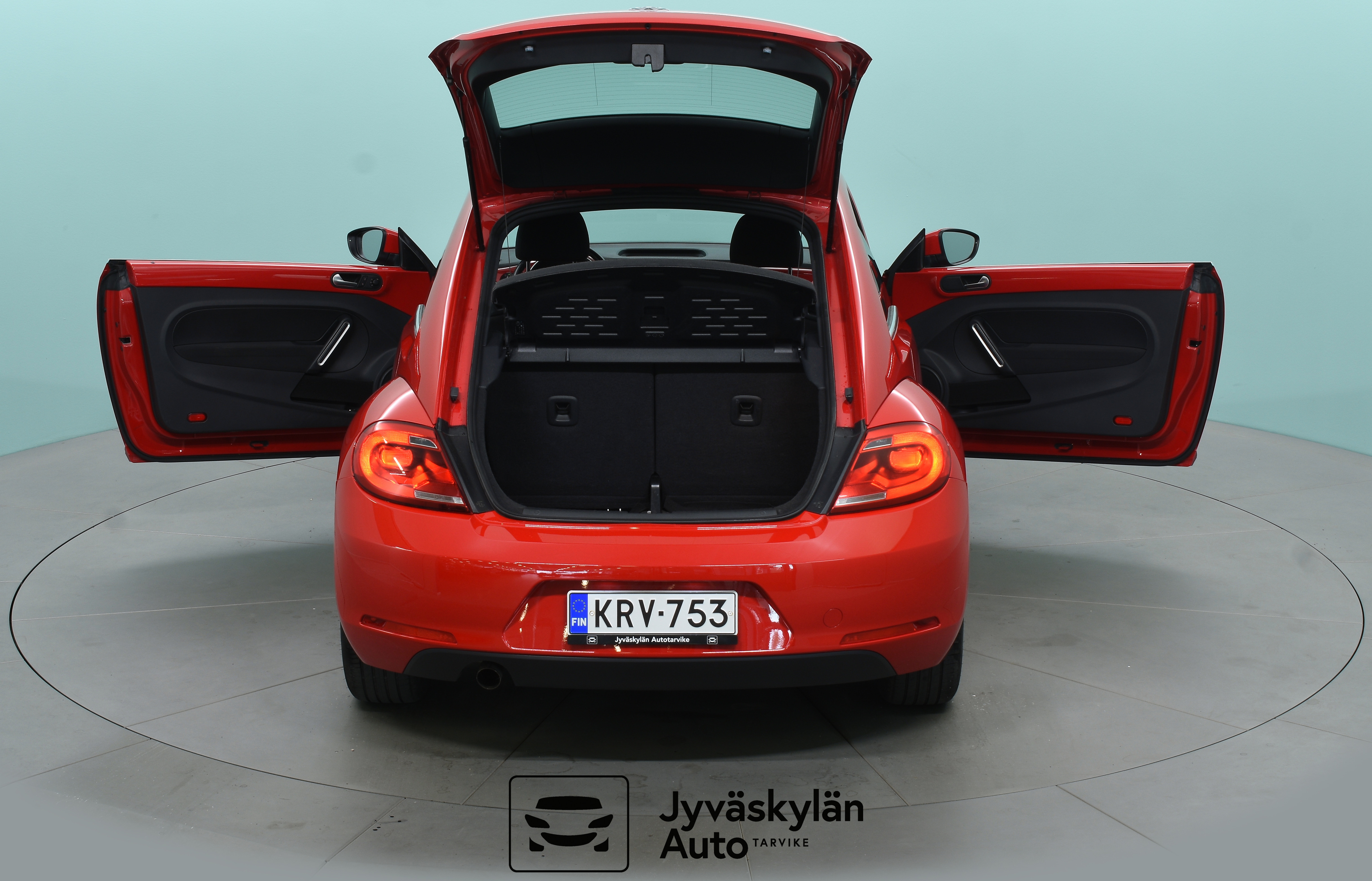 VOLKSWAGEN Beetle 2013