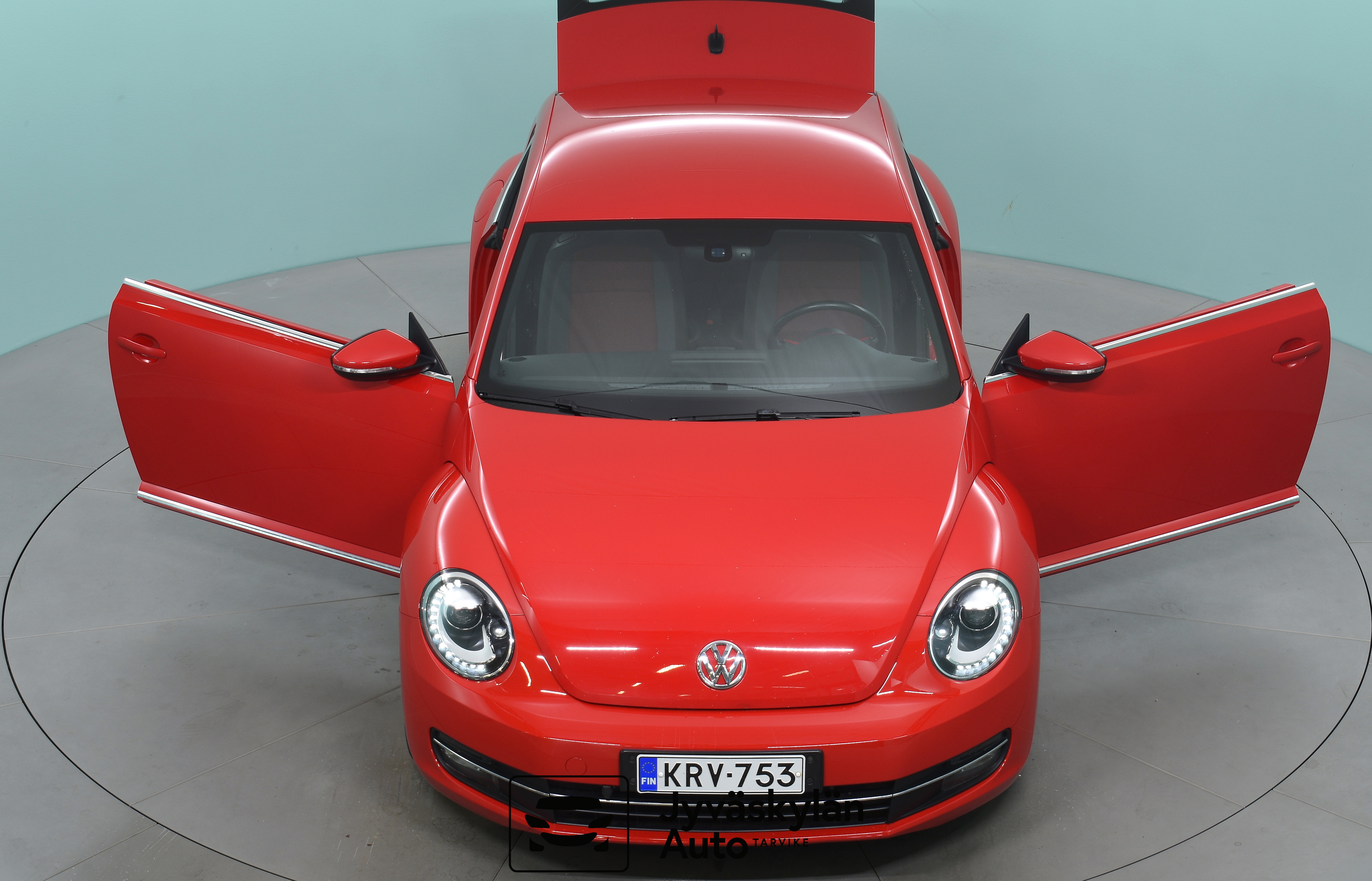 VOLKSWAGEN Beetle 2013