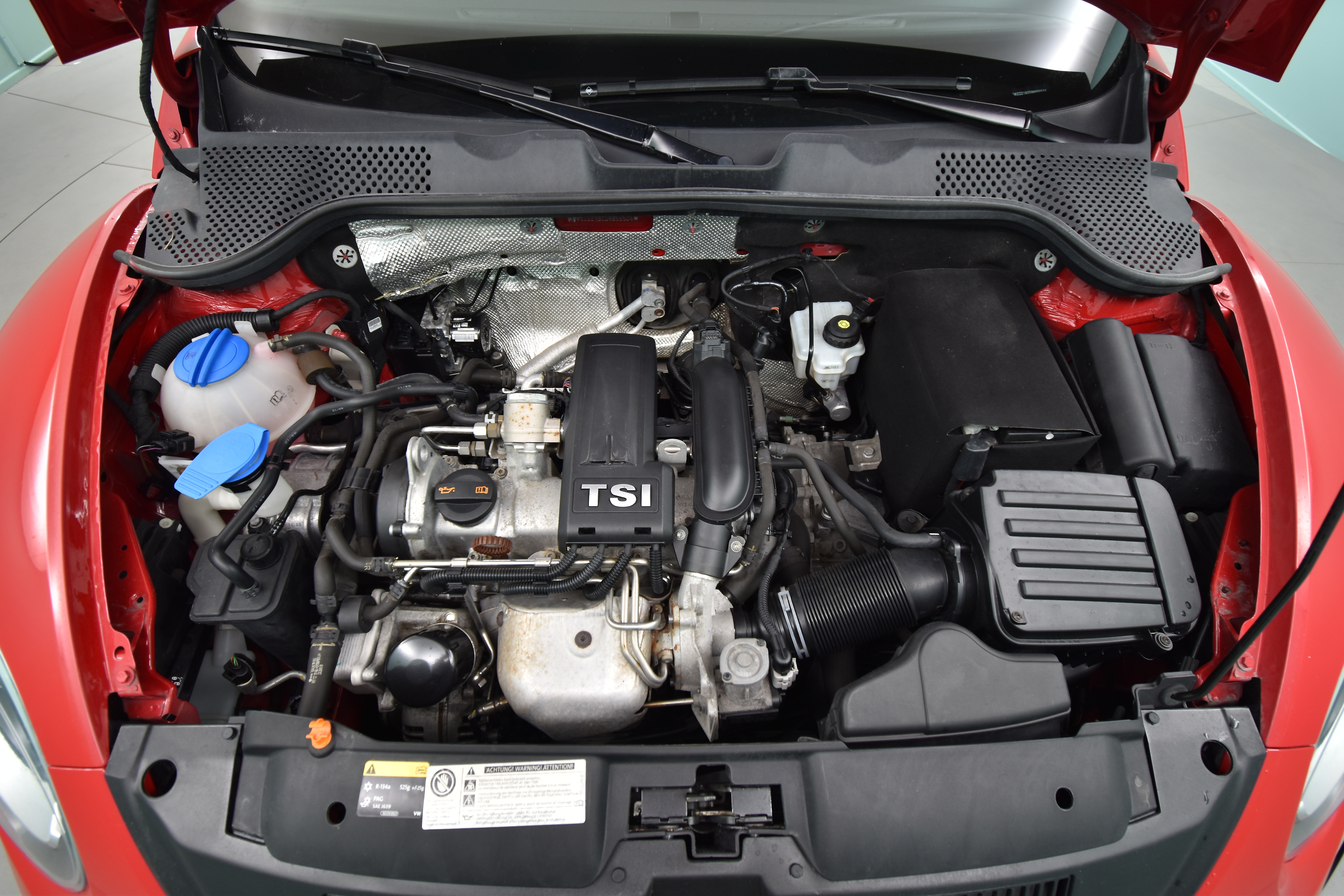 VOLKSWAGEN Beetle 2013
