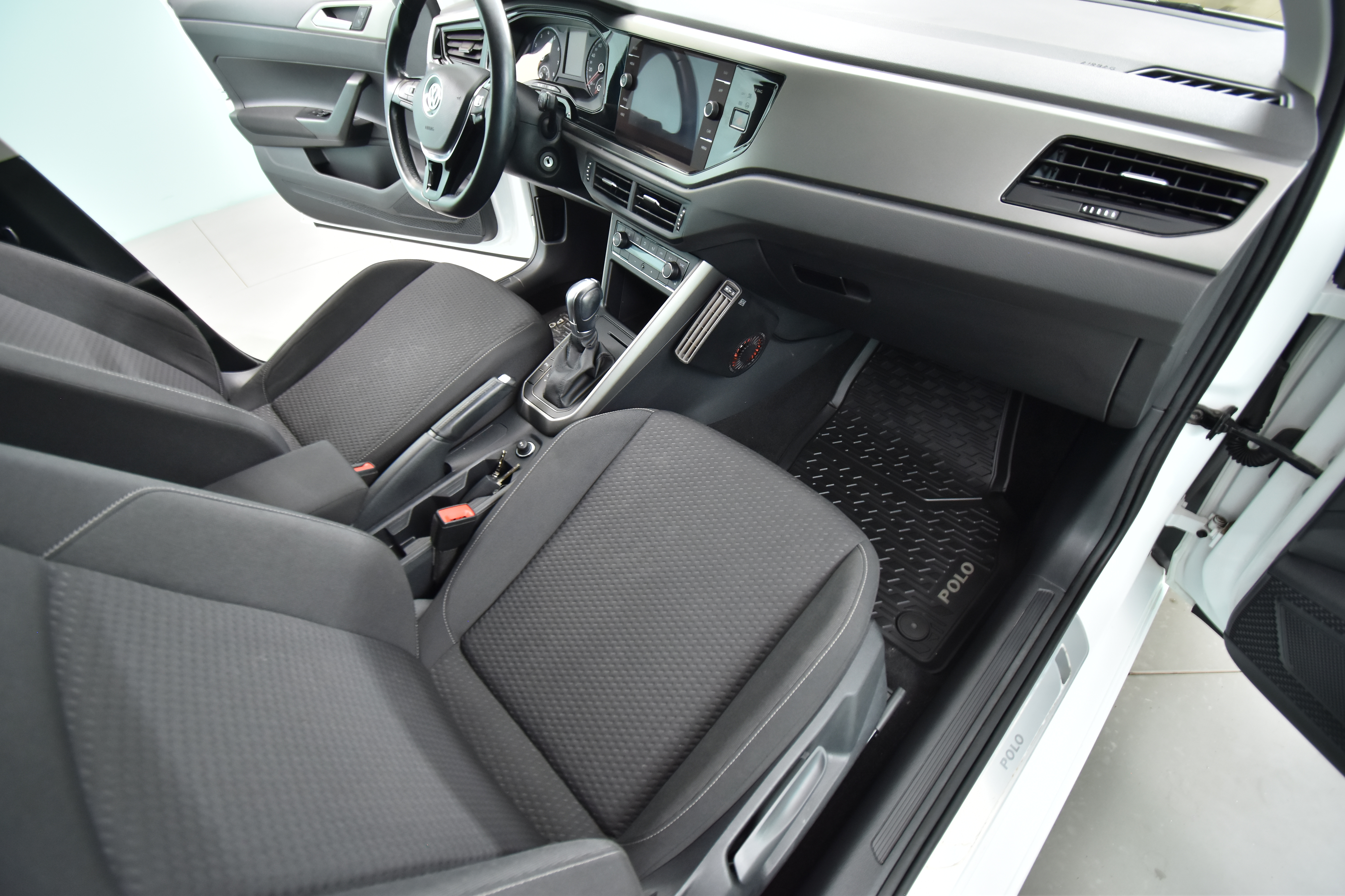 VOLKSWAGEN Polo 2018