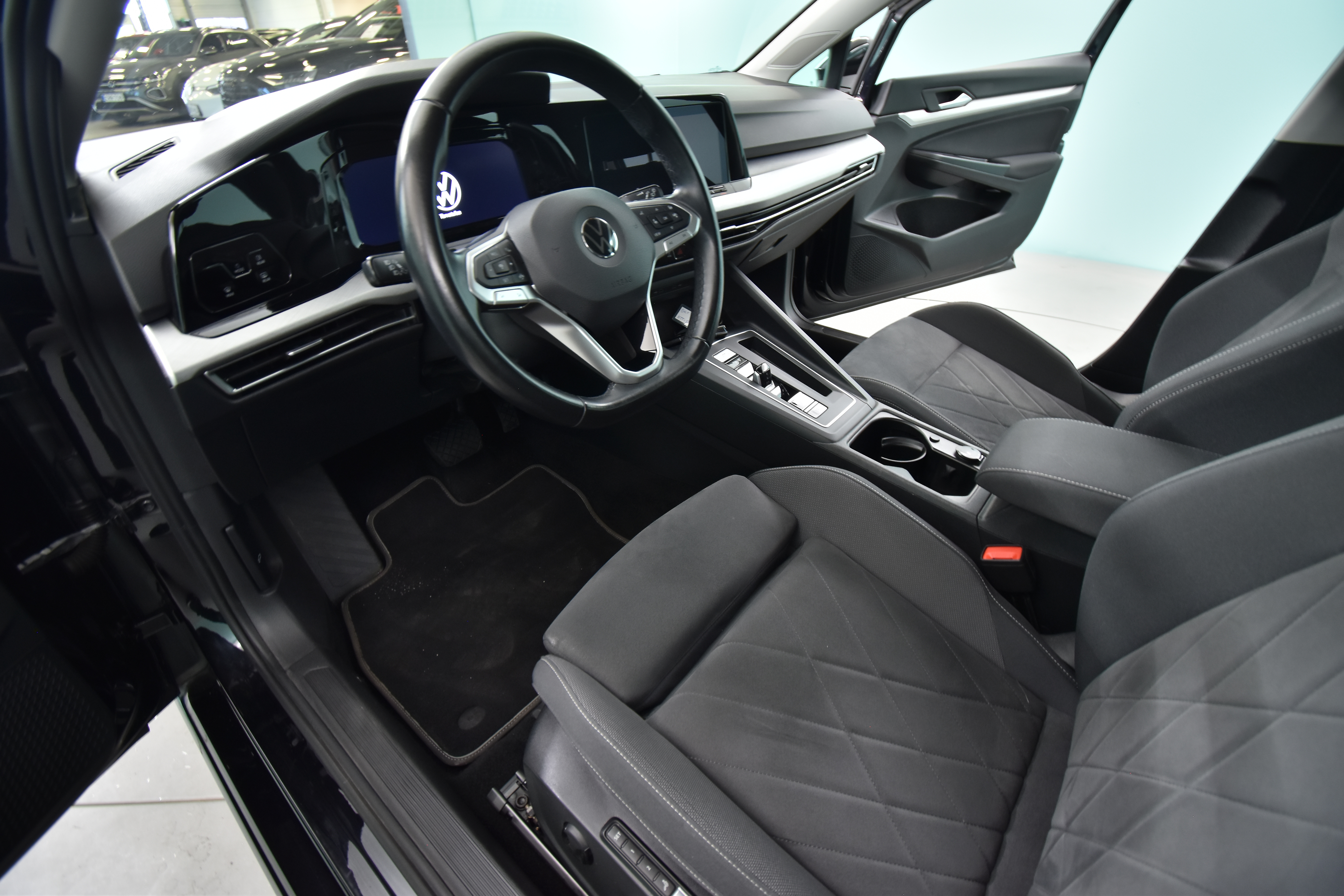 VOLKSWAGEN Golf 2020