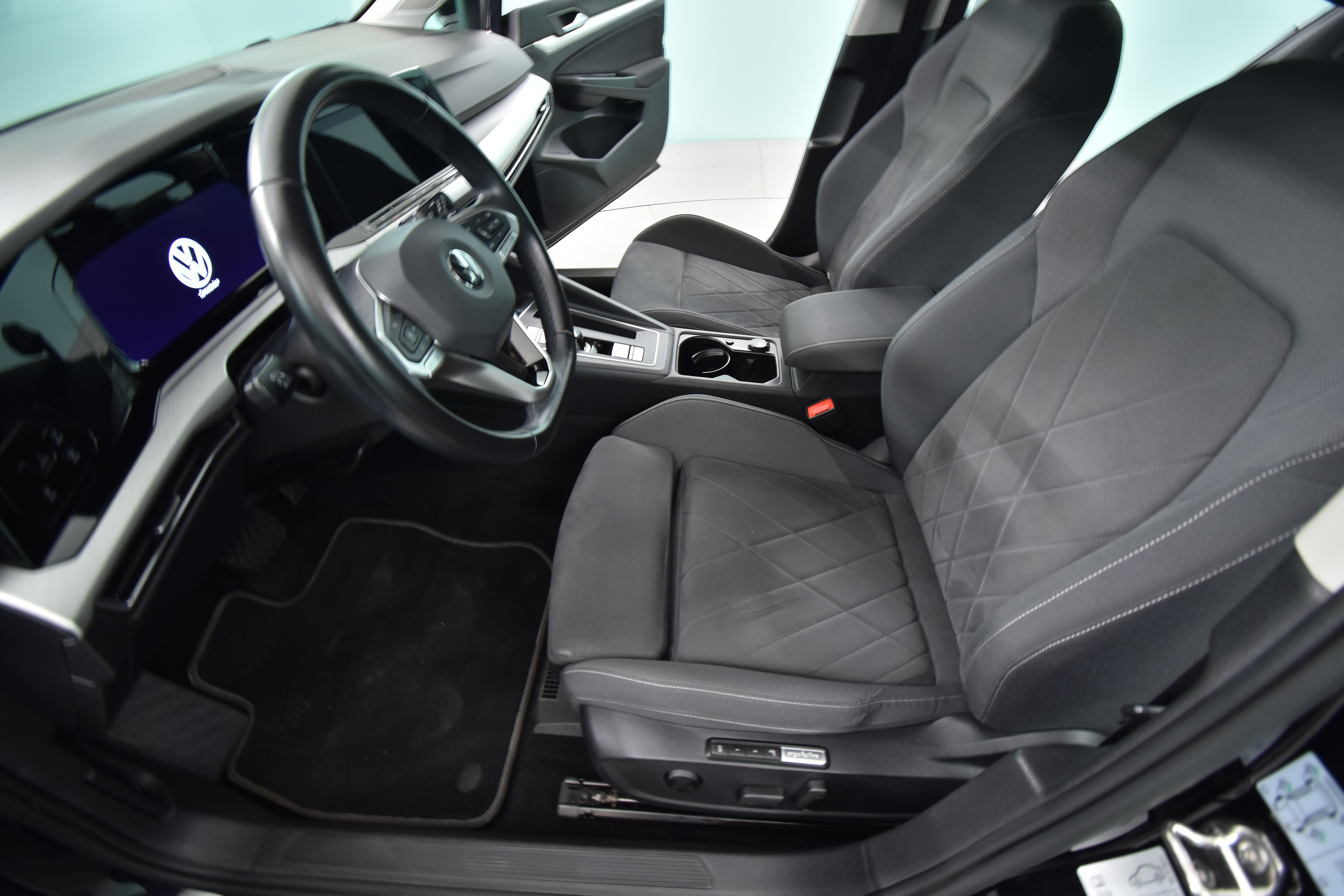 VOLKSWAGEN Golf 2020