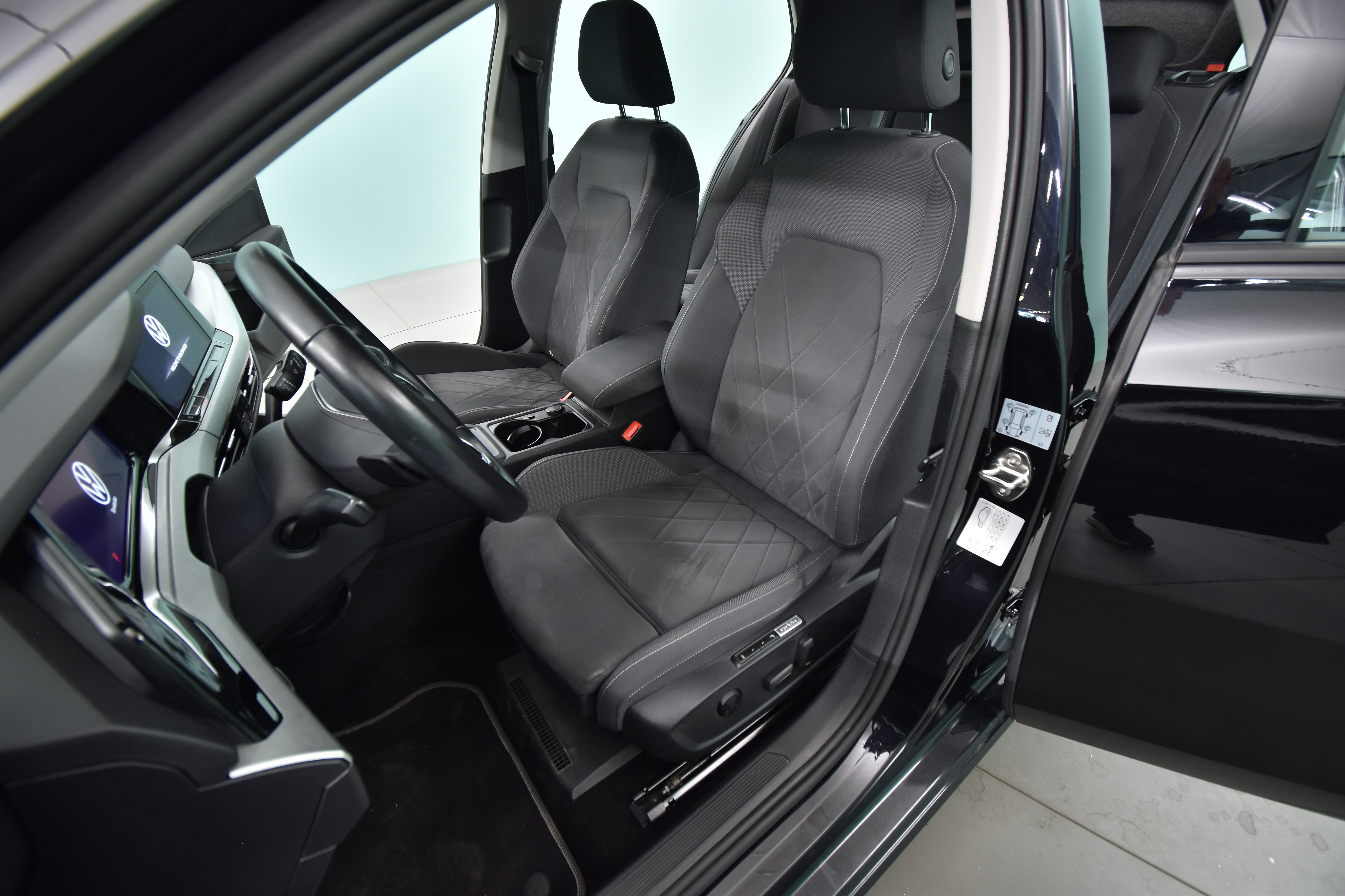 VOLKSWAGEN Golf 2020
