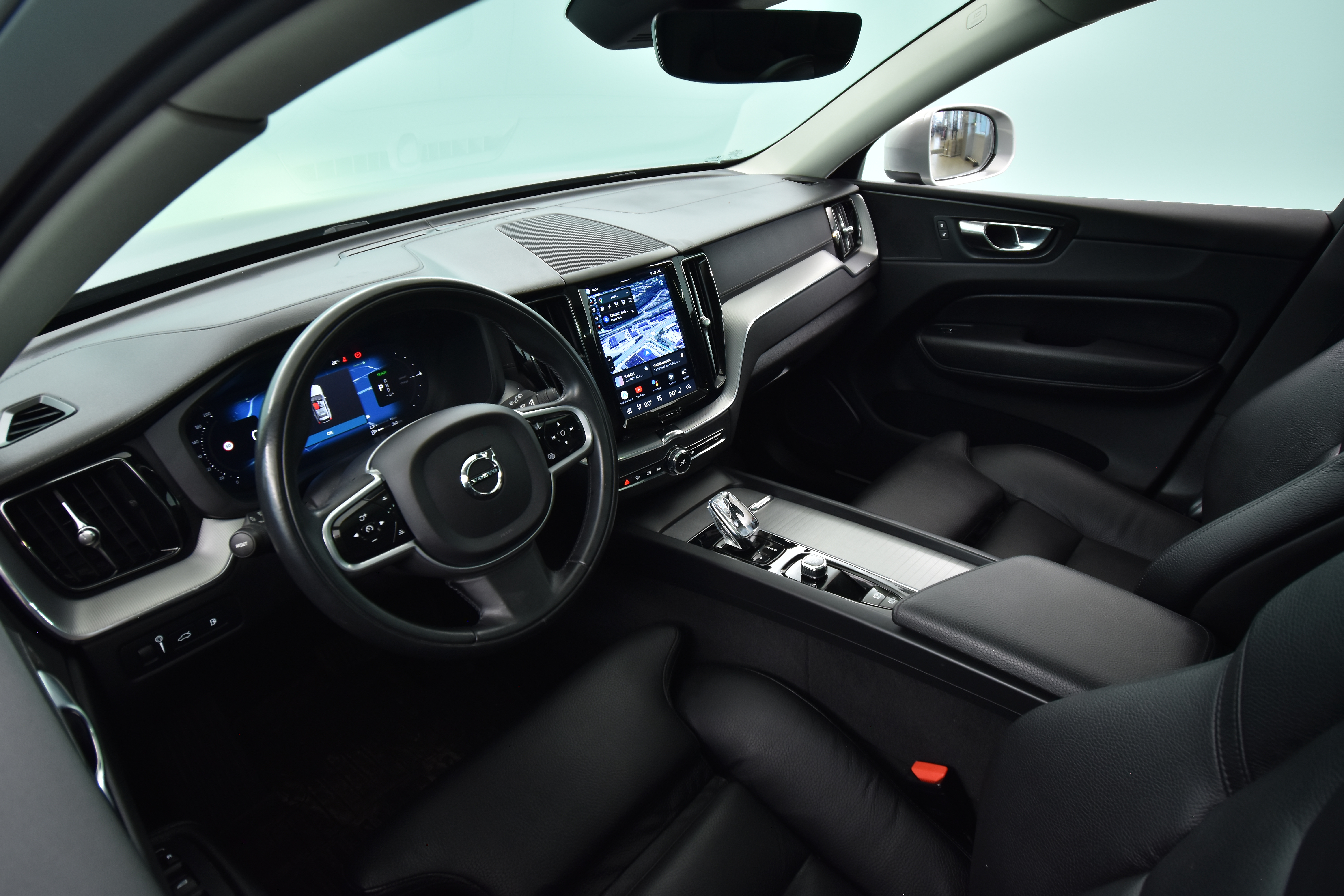 VOLVO XC60 2021