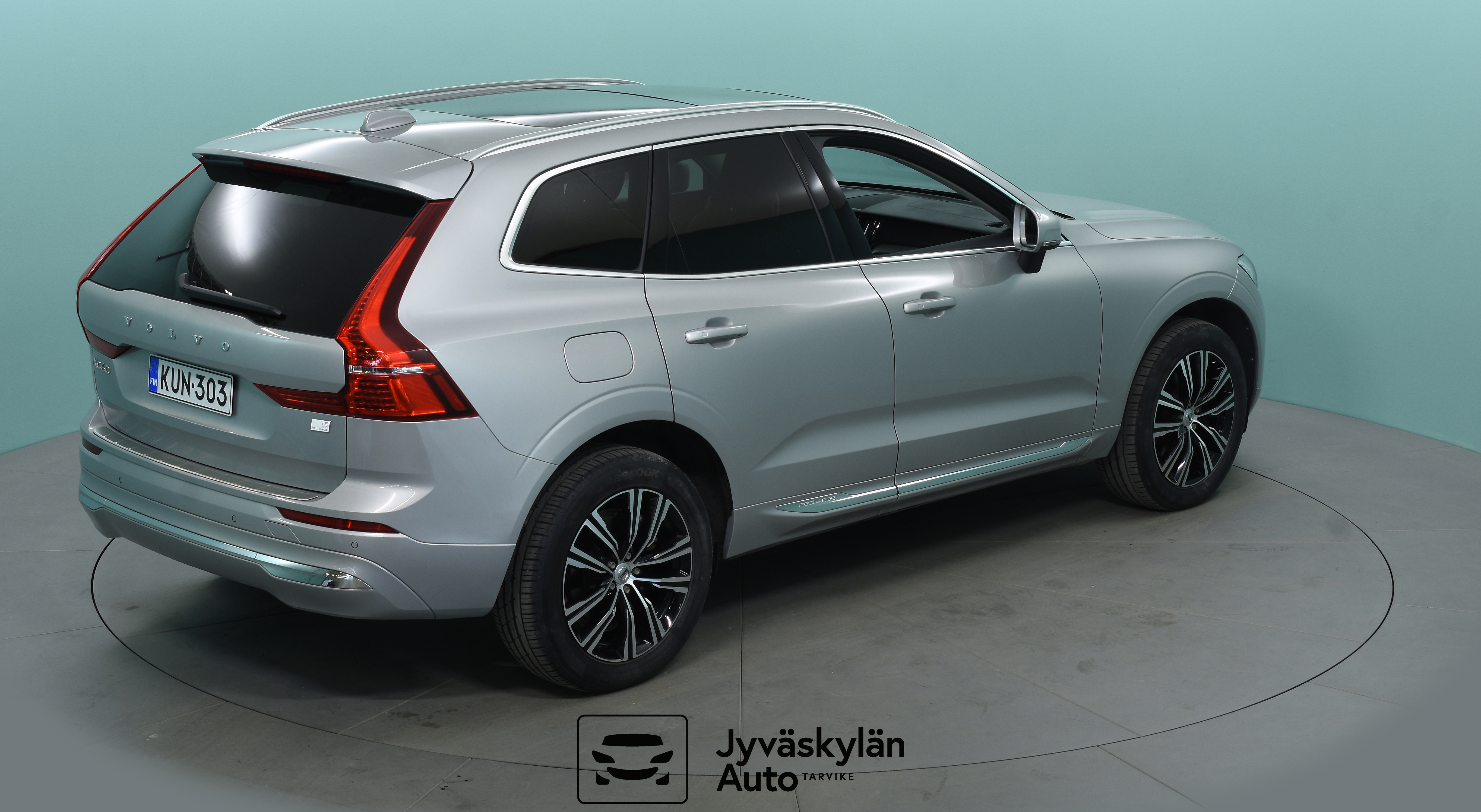 VOLVO XC60 2021
