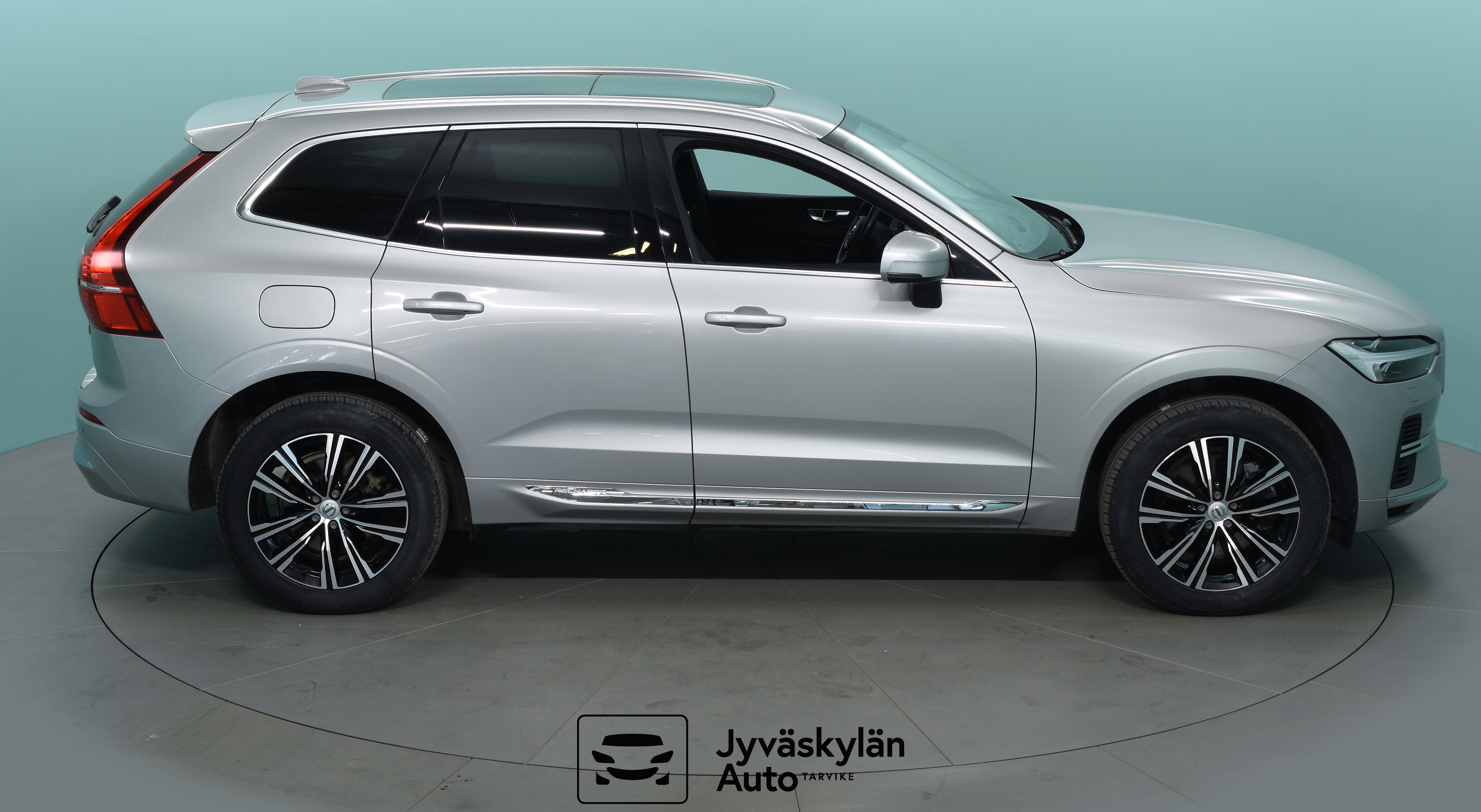 VOLVO XC60 2021