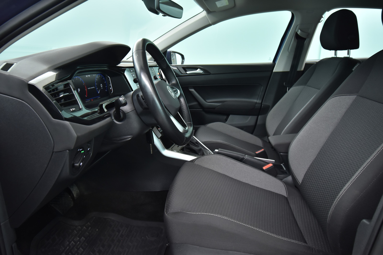 VOLKSWAGEN Polo 2022