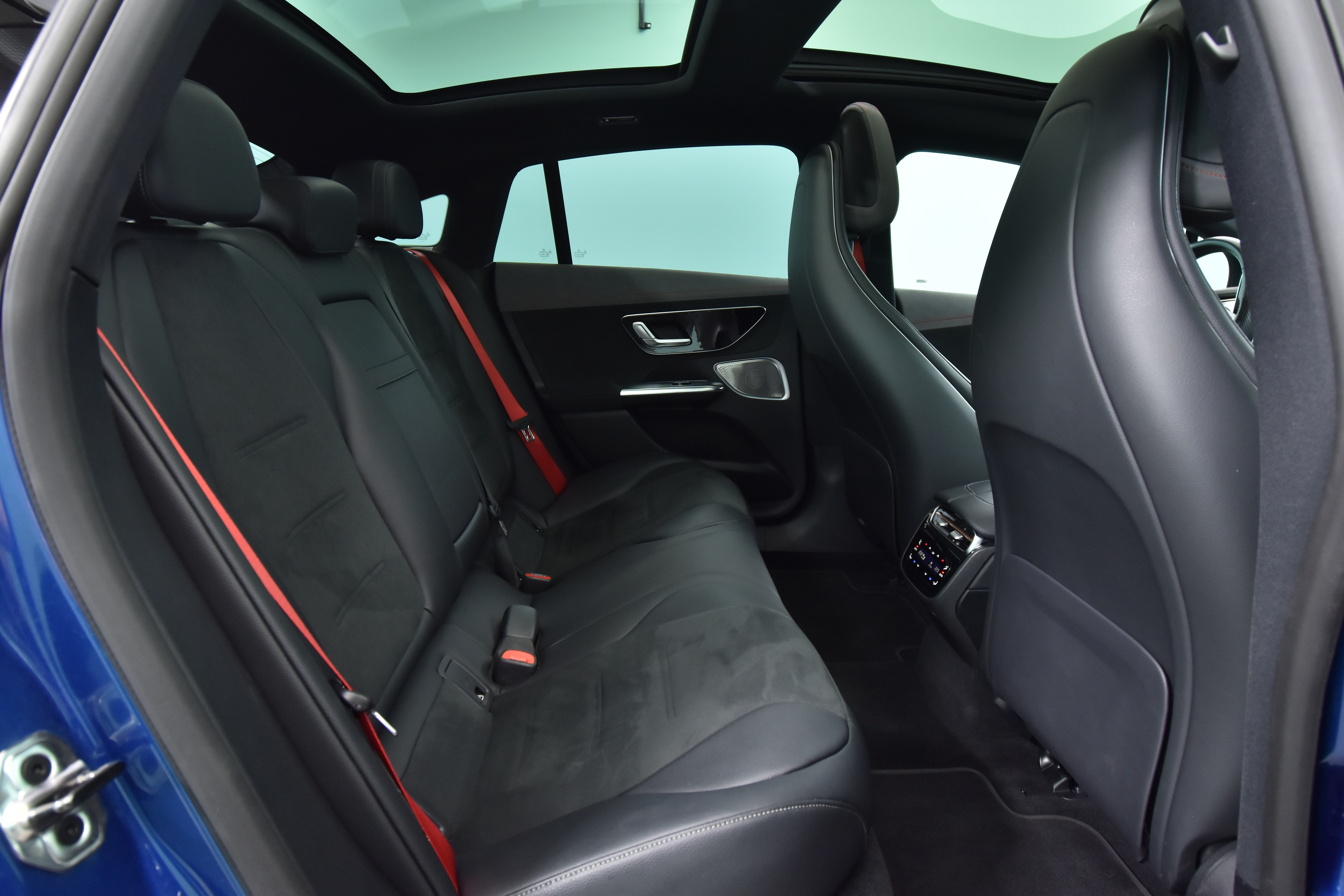 MERCEDES-BENZ EQE 2022