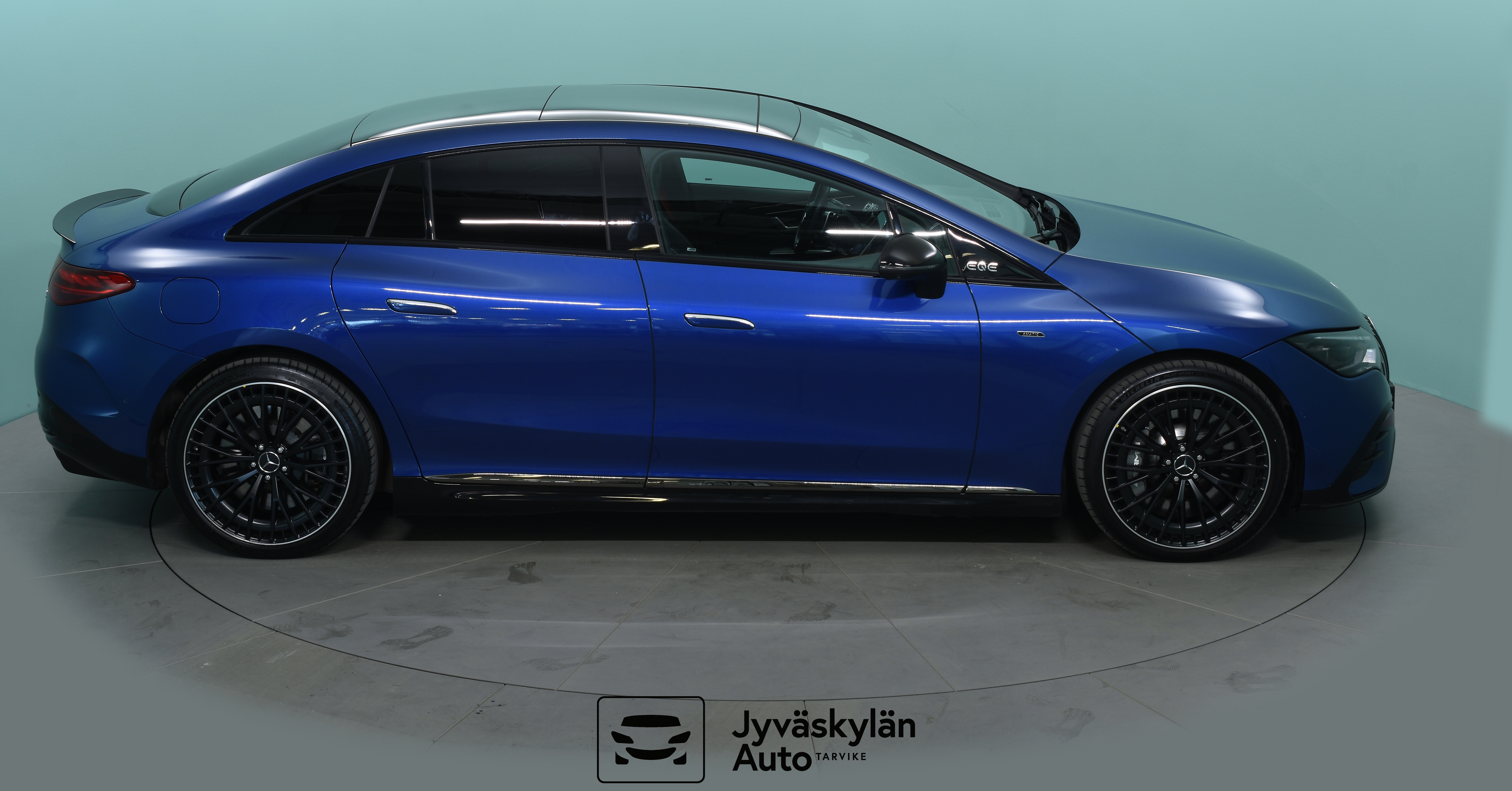 MERCEDES-BENZ EQE 2022