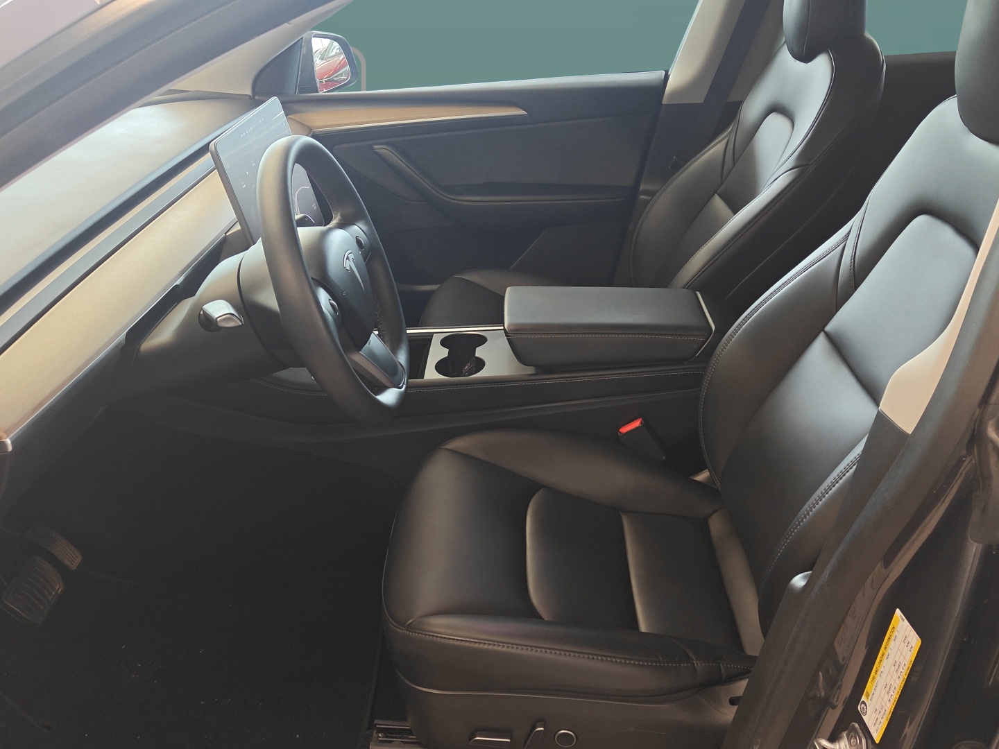 TESLA Model Y 2021