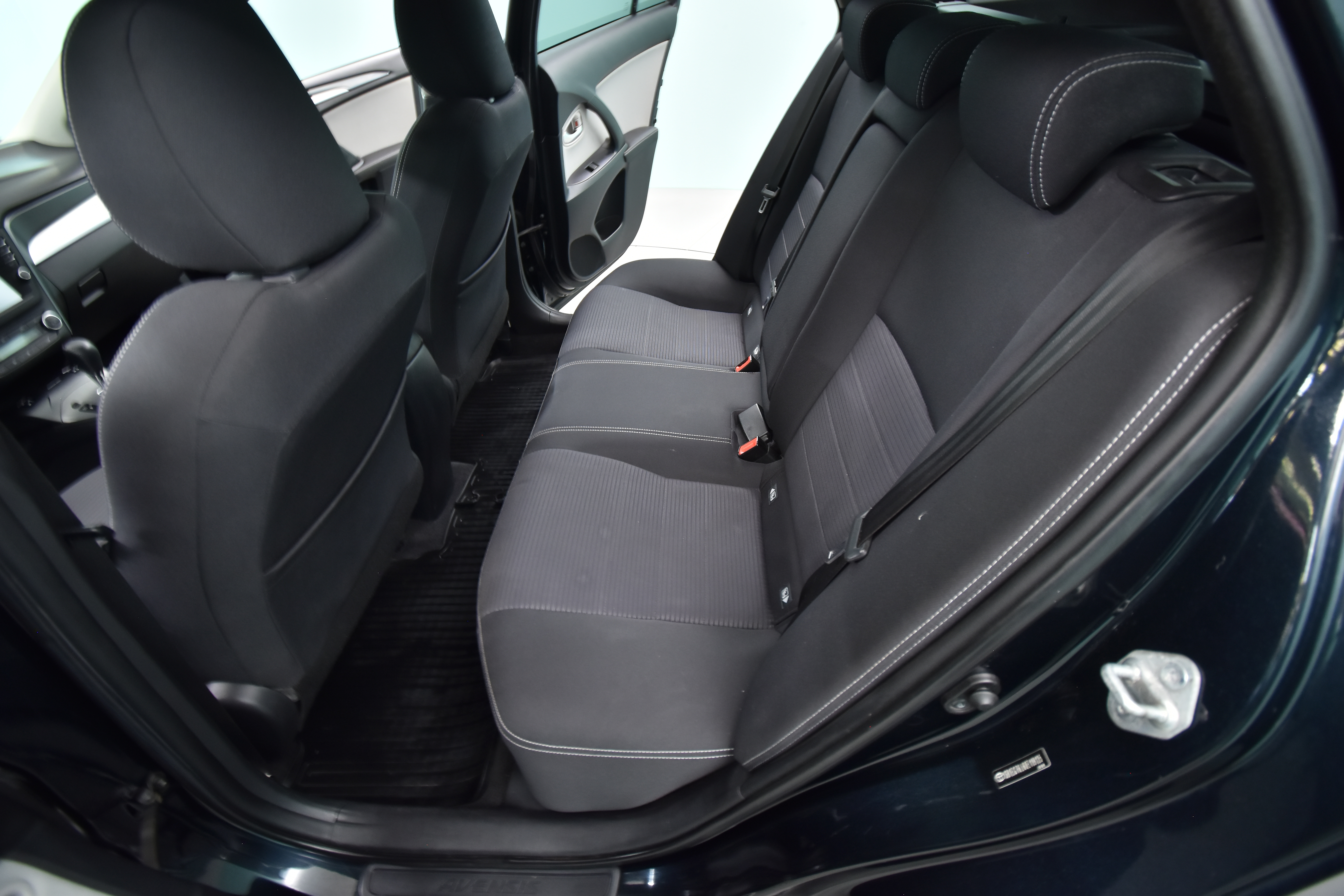 TOYOTA Avensis 2016