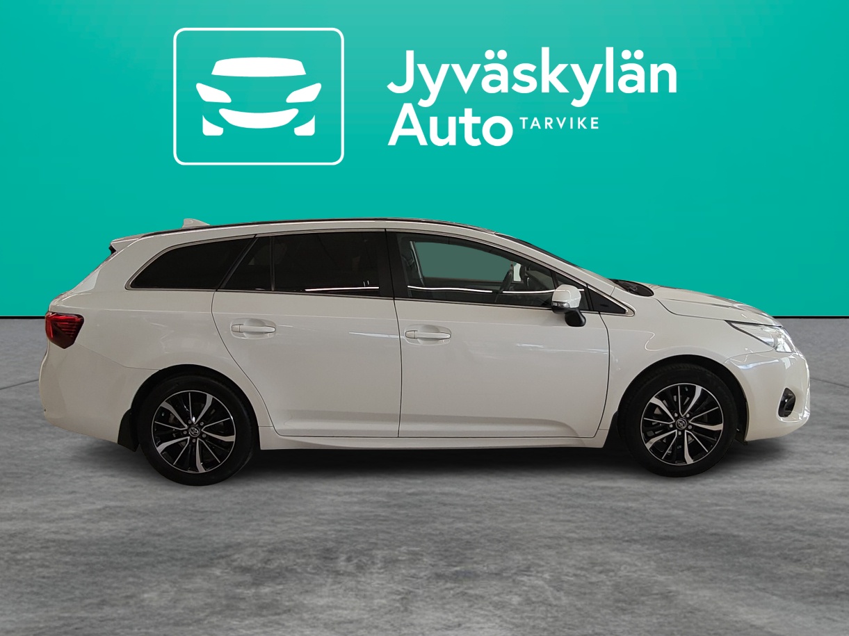 TOYOTA Avensis 2018