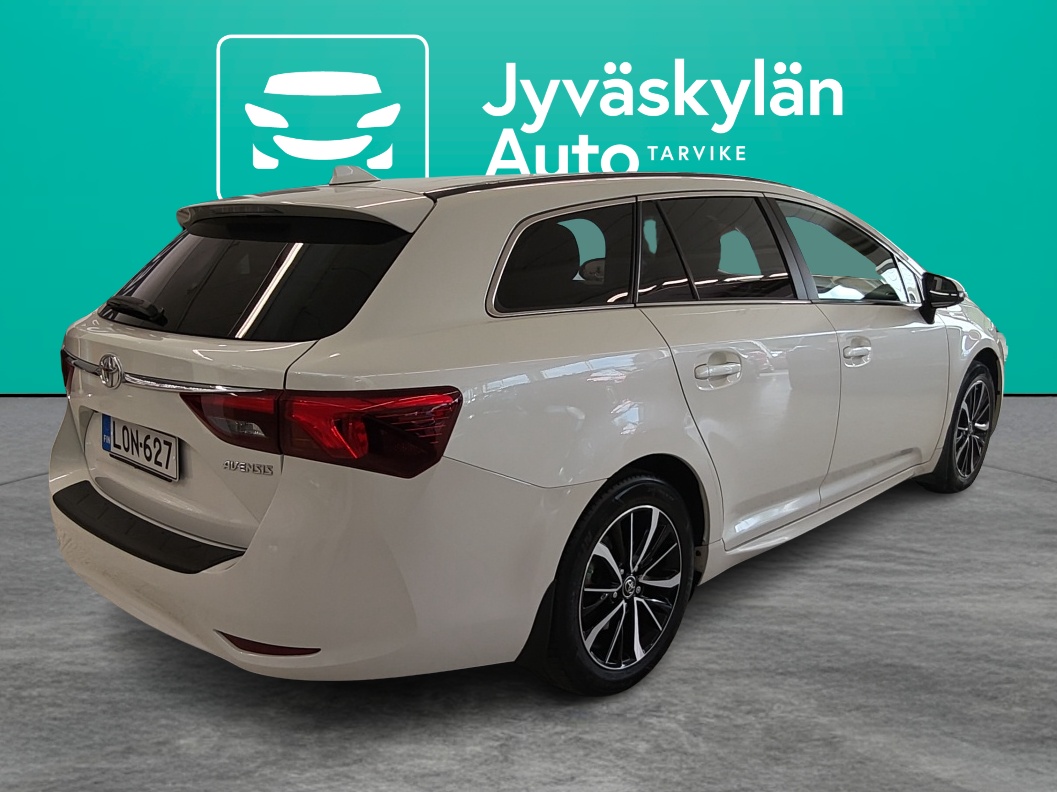 TOYOTA Avensis 2018