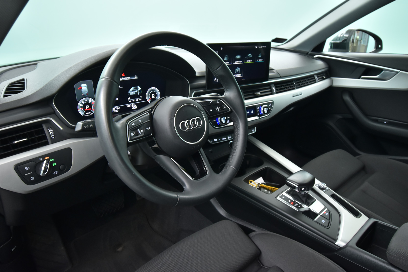 Audi A4 2023