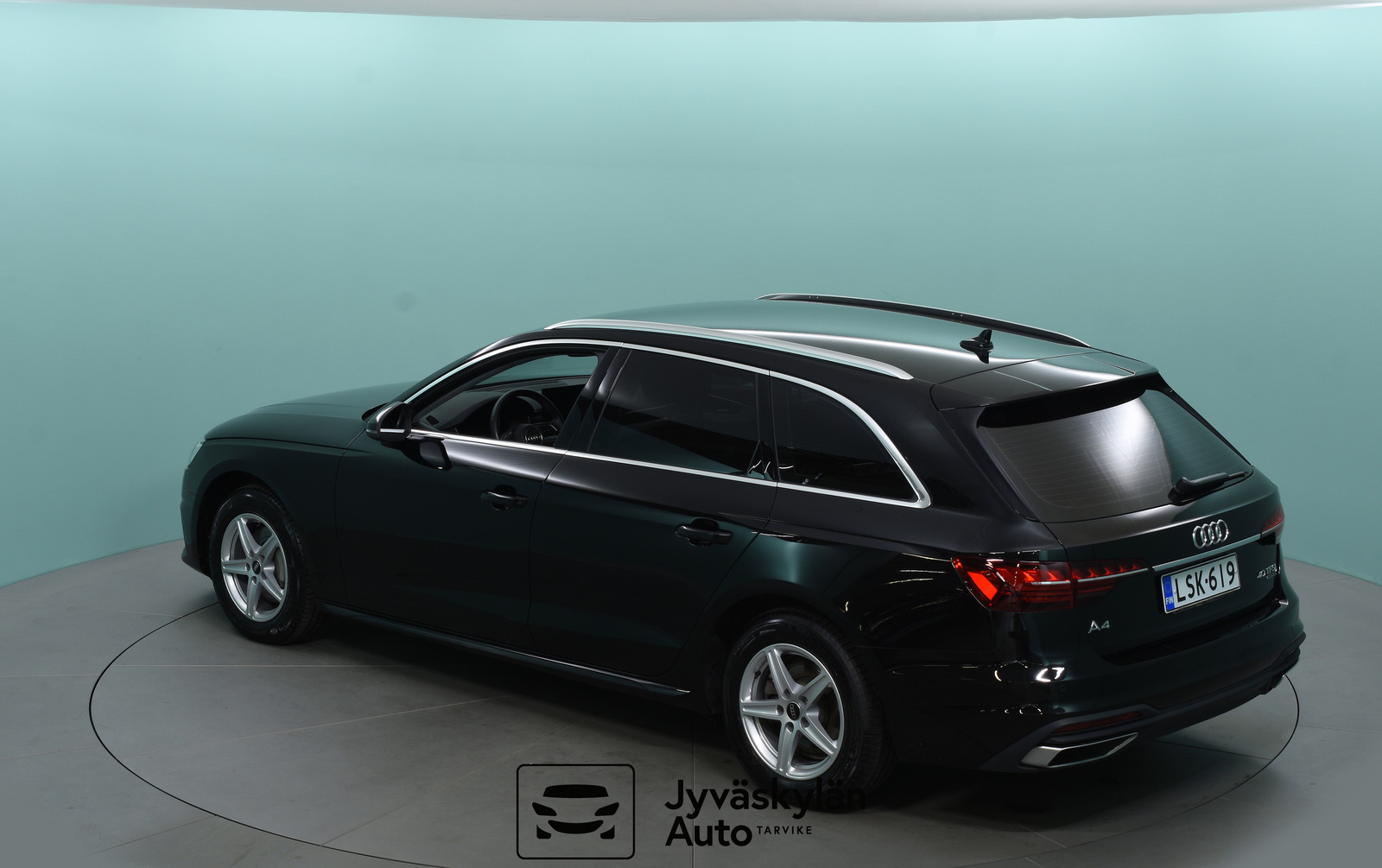 Audi A4 2023
