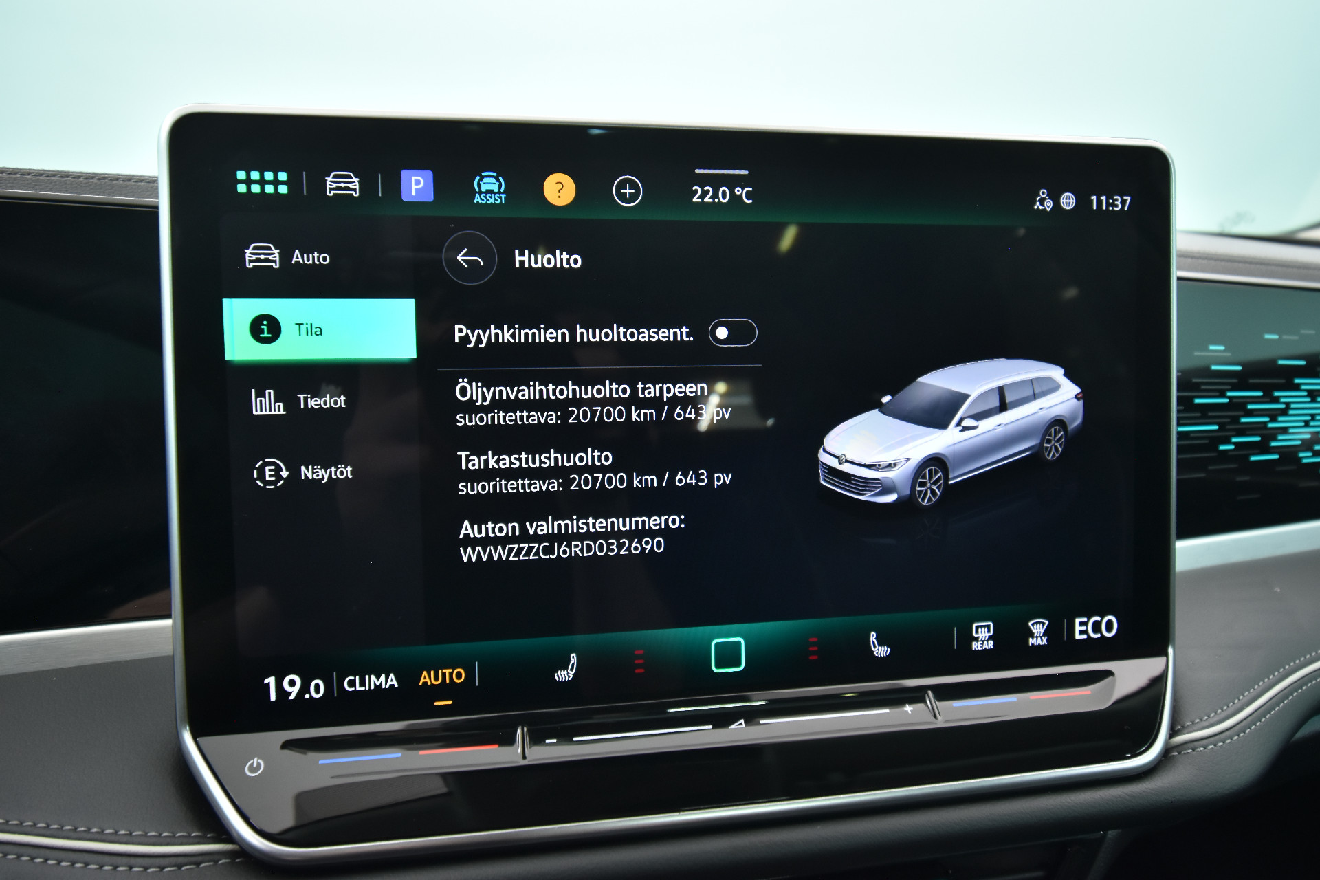 VOLKSWAGEN Passat 2024