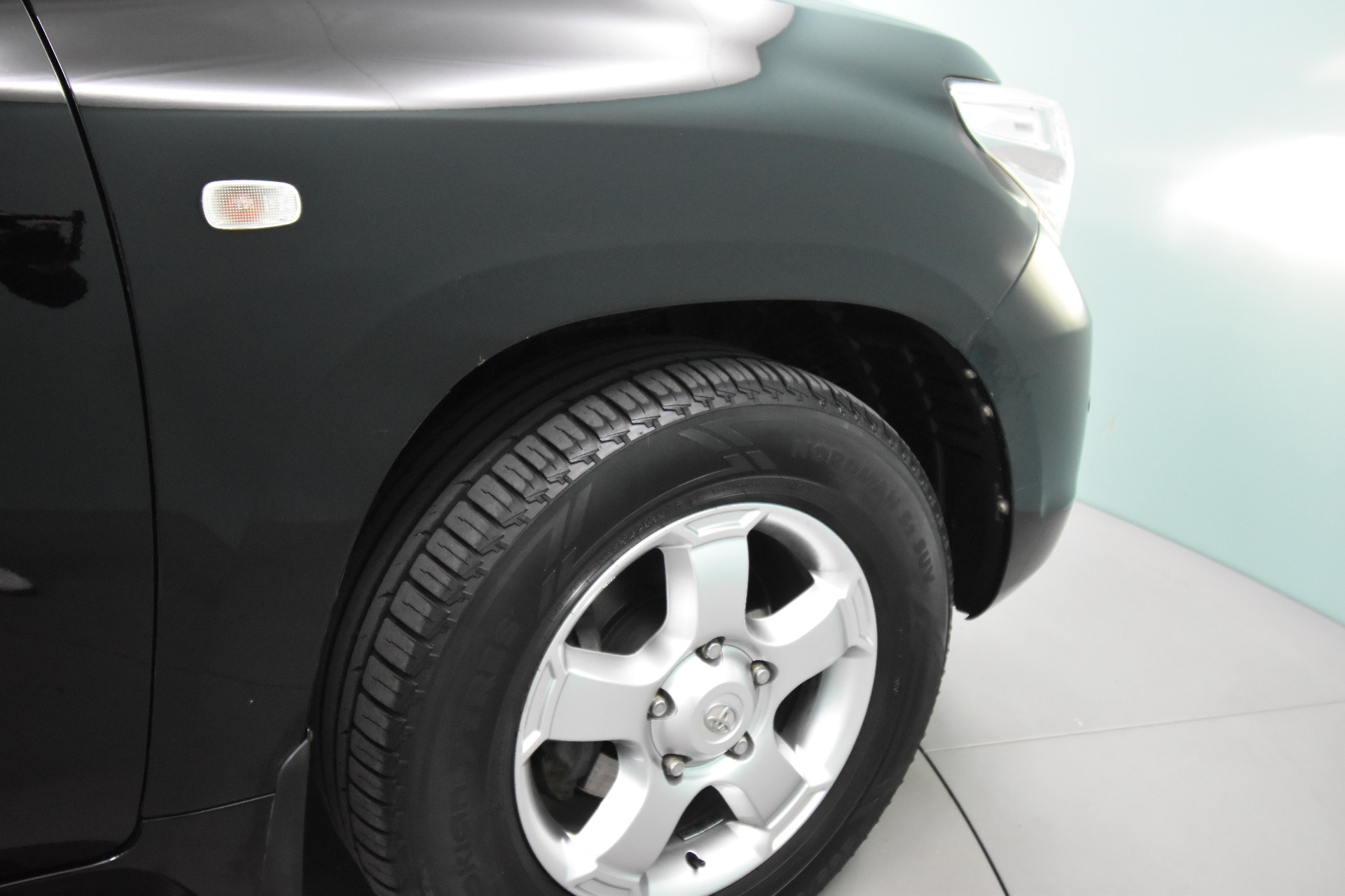 TOYOTA Land Cruiser V8 2008
