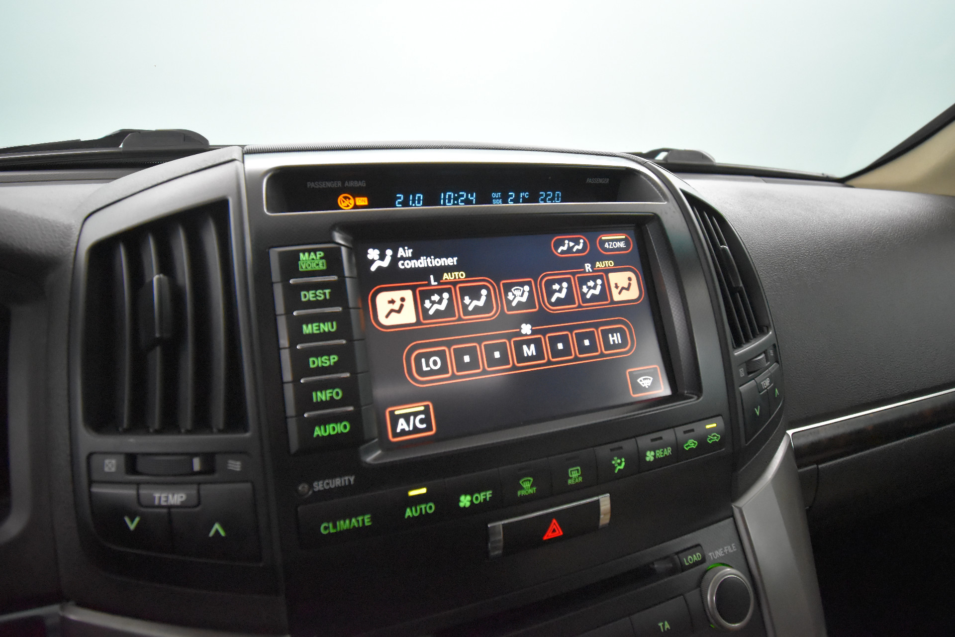 TOYOTA Land Cruiser V8 2008