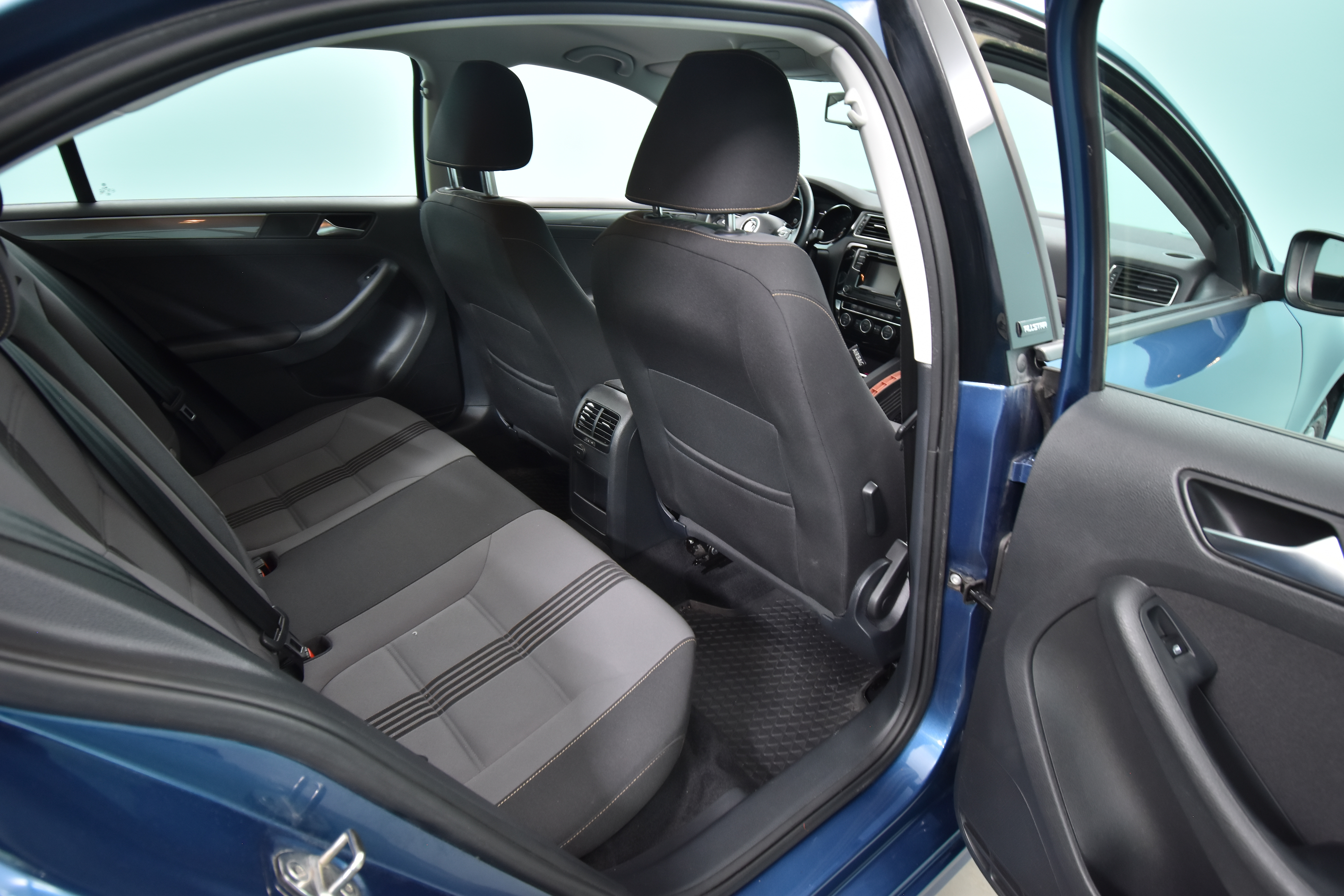 VOLKSWAGEN Jetta 2016