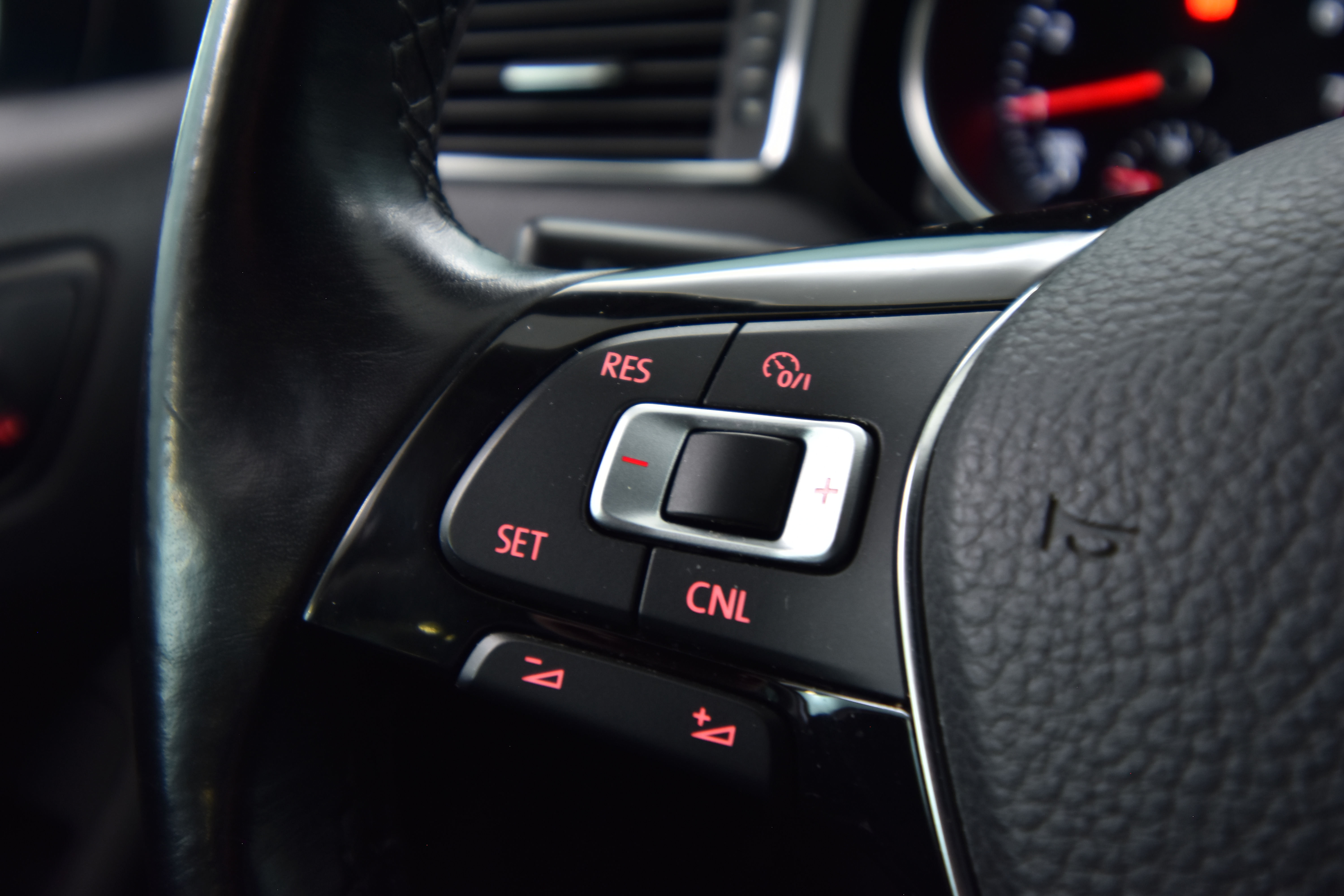 VOLKSWAGEN Jetta 2016