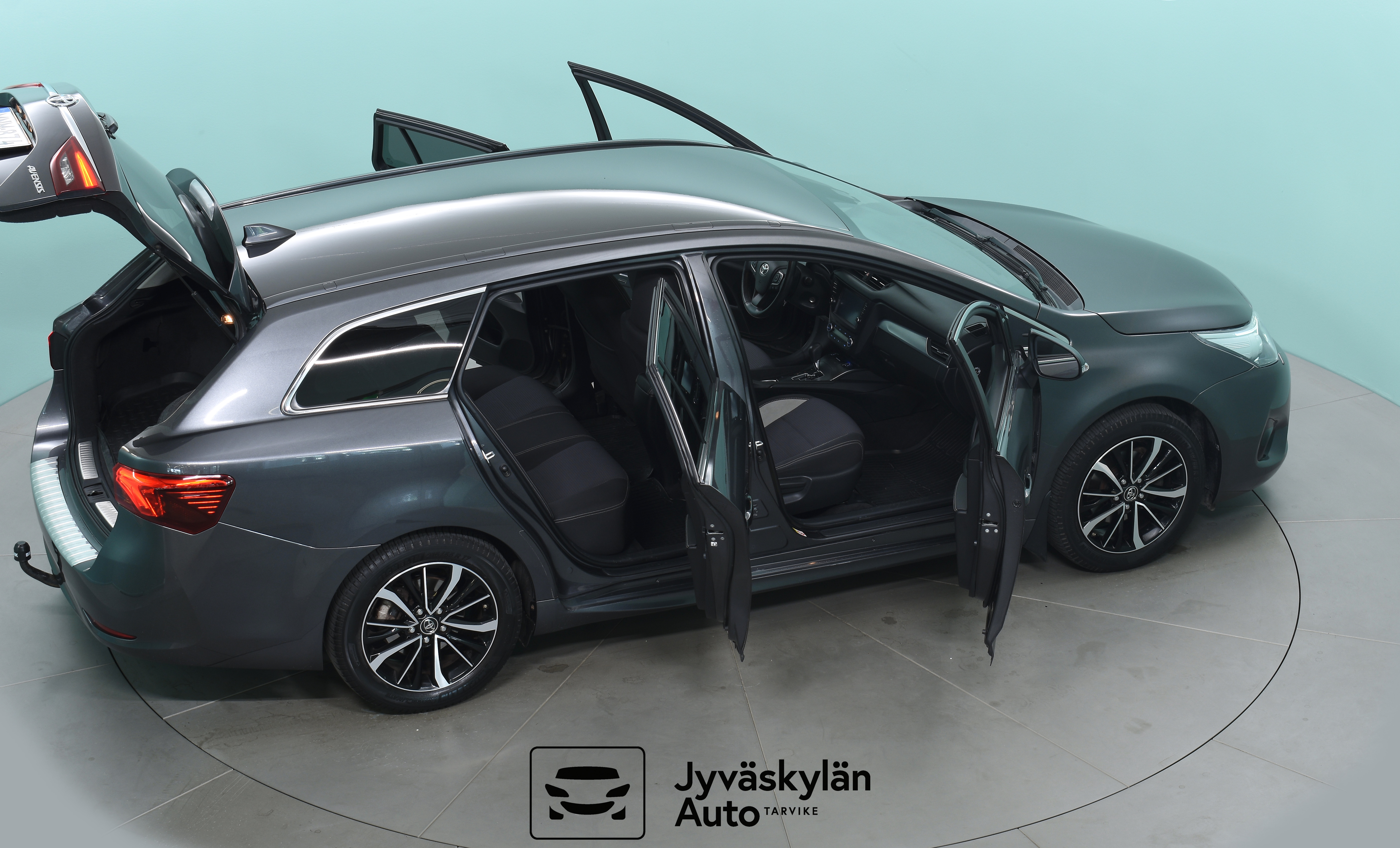 TOYOTA Avensis 2018